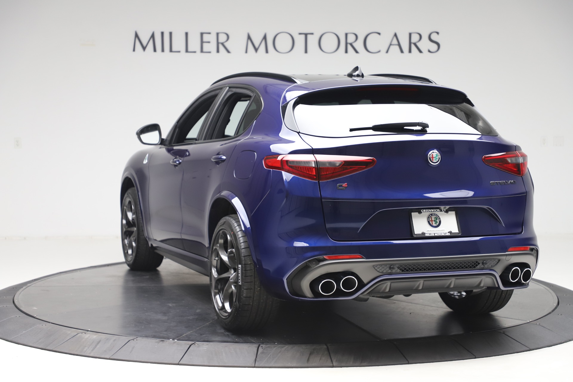 New-2020-Alfa-Romeo-Stelvio-Quadrifoglio