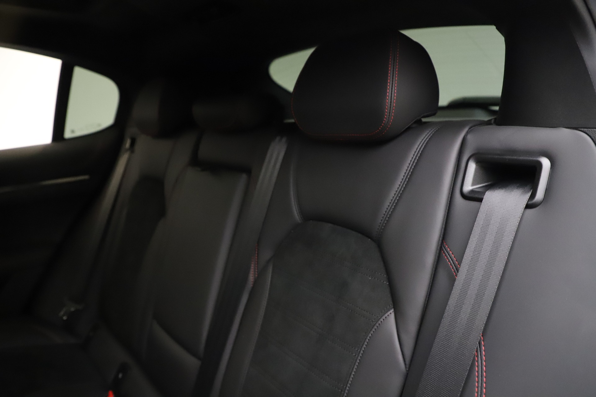 New-2020-Alfa-Romeo-Stelvio-Quadrifoglio