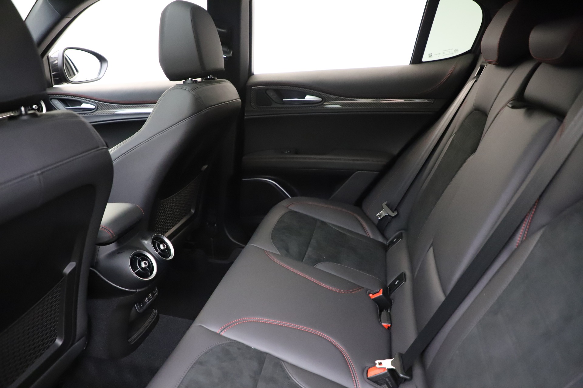 New-2020-Alfa-Romeo-Stelvio-Quadrifoglio