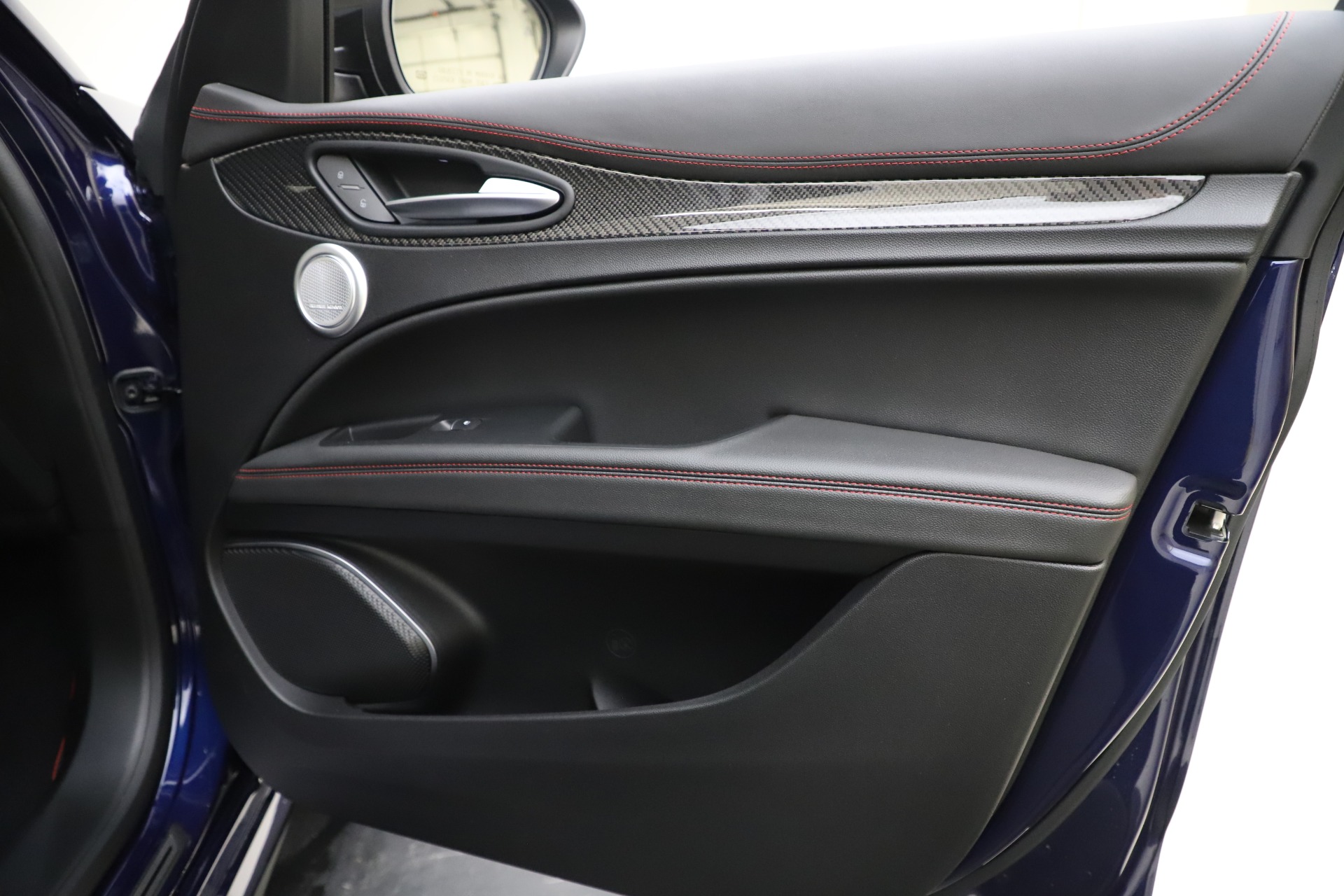 New-2020-Alfa-Romeo-Stelvio-Quadrifoglio