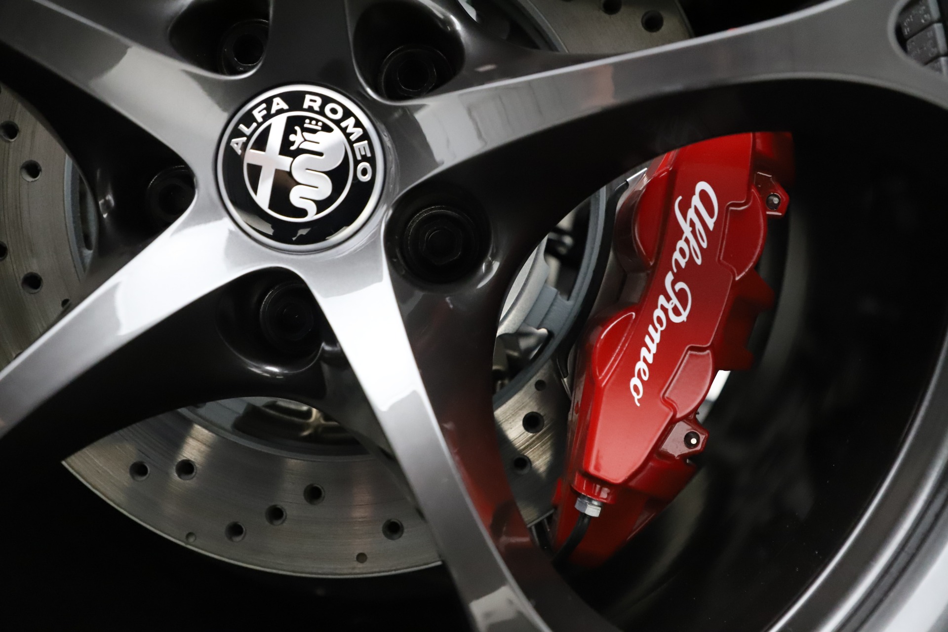 New-2020-Alfa-Romeo-Stelvio-Quadrifoglio