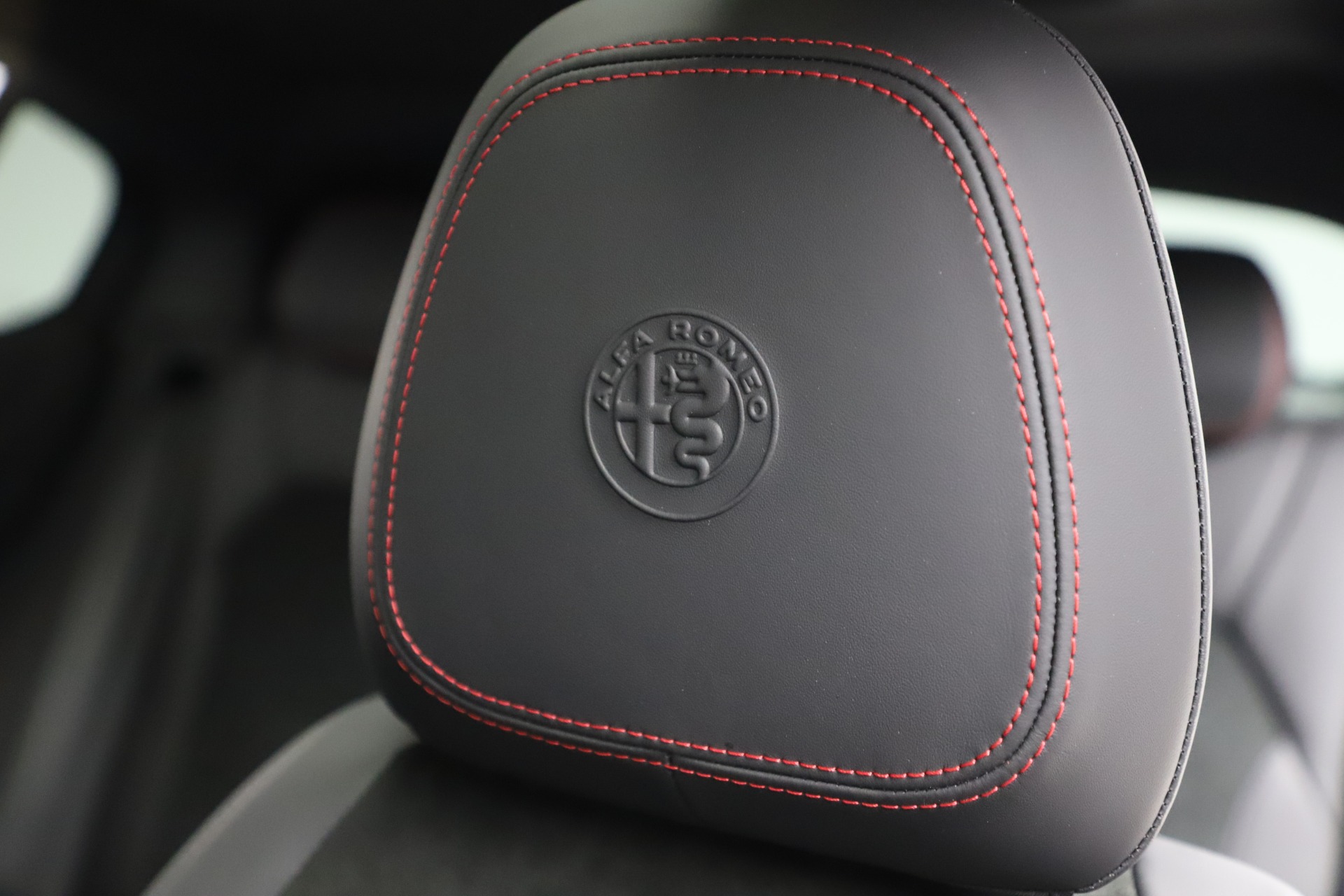 New-2020-Alfa-Romeo-Stelvio-Quadrifoglio