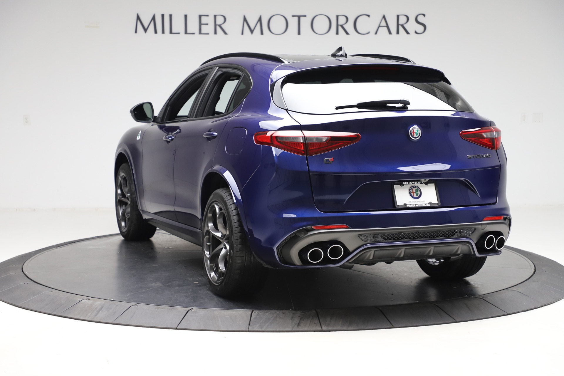 New-2020-Alfa-Romeo-Stelvio-Quadrifoglio
