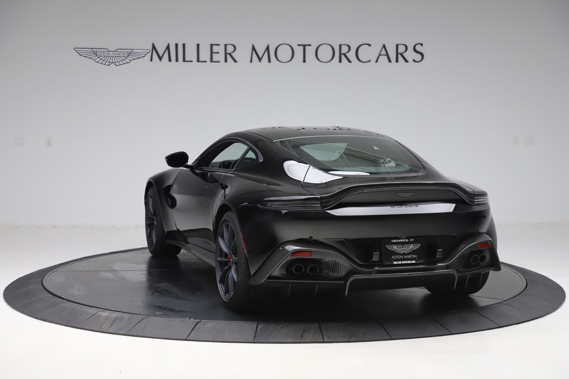 New-2020-Aston-Martin-Vantage-AMR