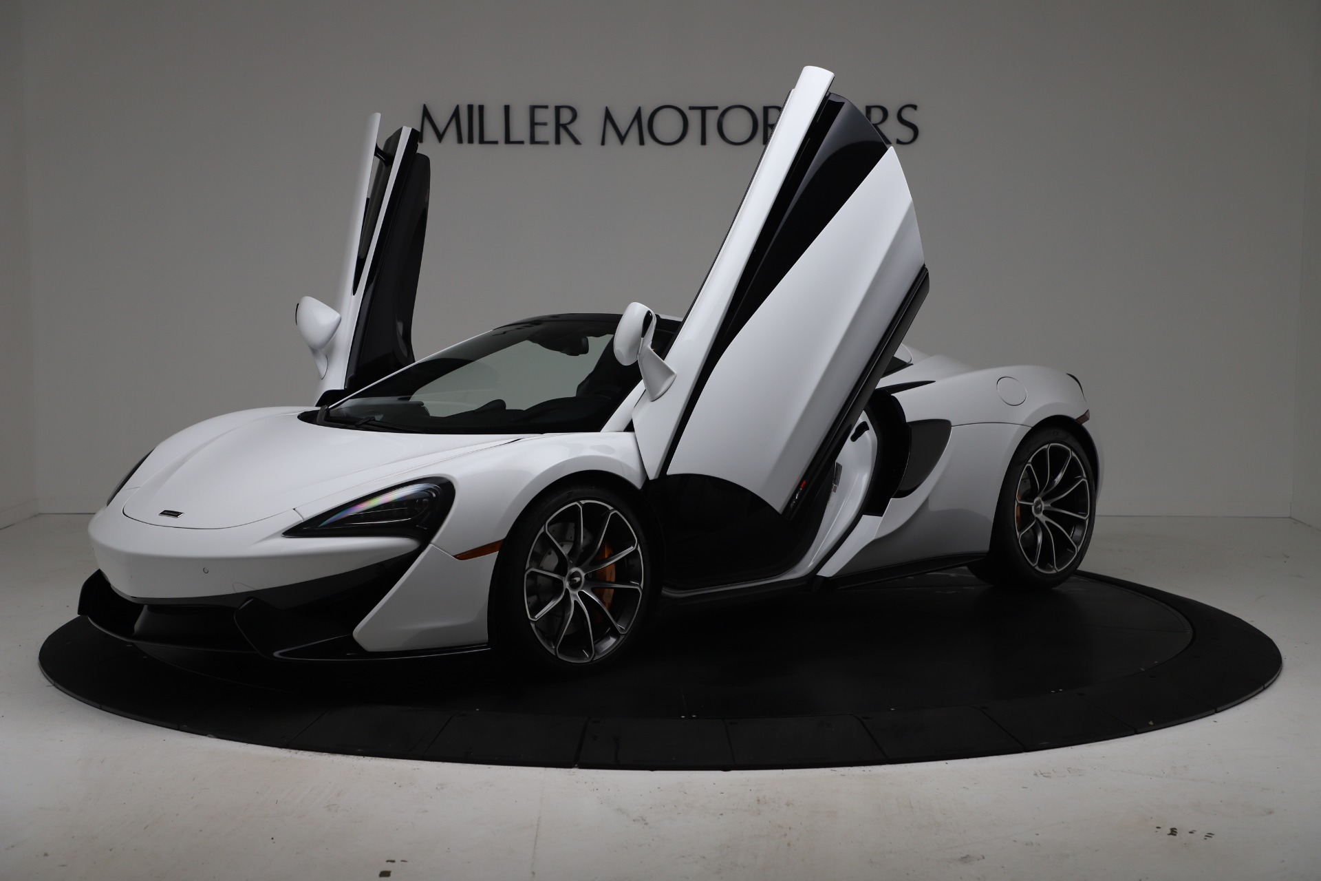 New-2020-McLaren-570S-Spider-Convertible