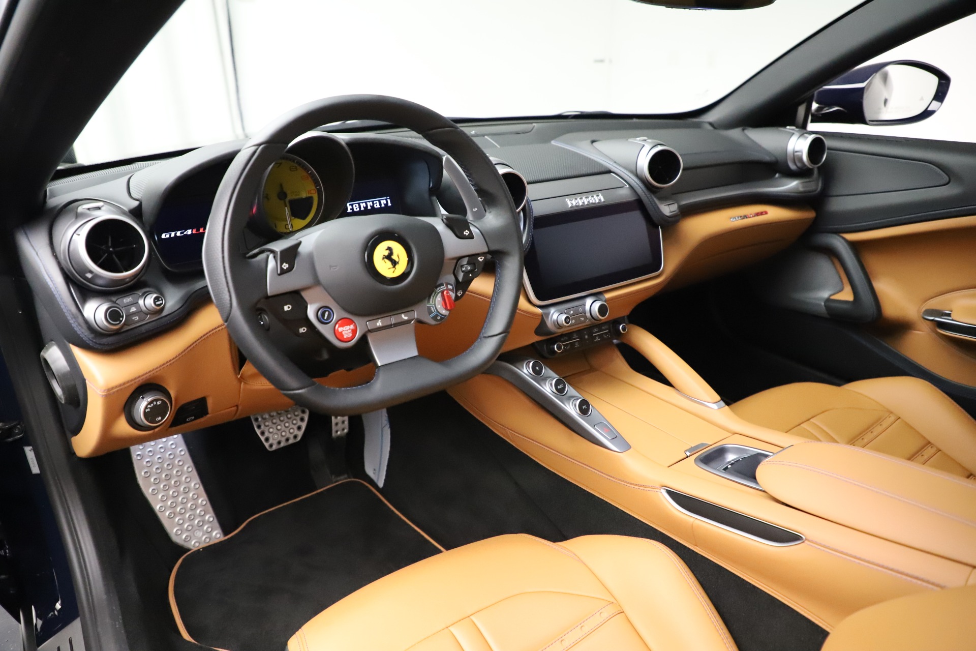 Used-2020-Ferrari-GTC4Lusso