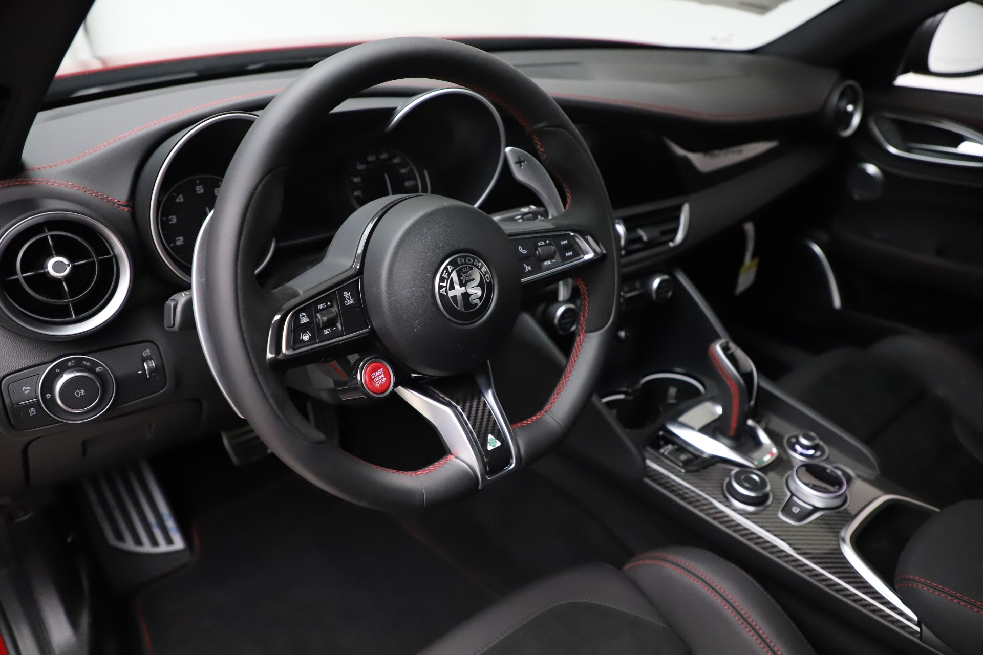 New-2020-Alfa-Romeo-Giulia-Quadrifoglio