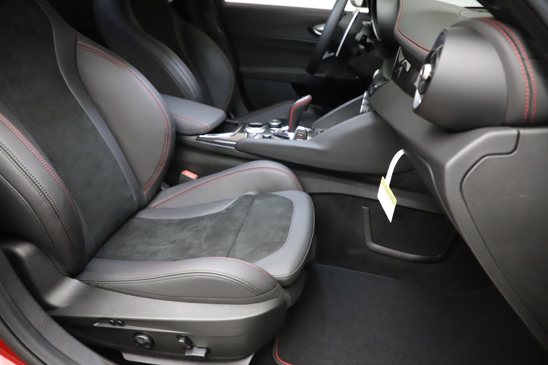 New-2020-Alfa-Romeo-Giulia-Quadrifoglio