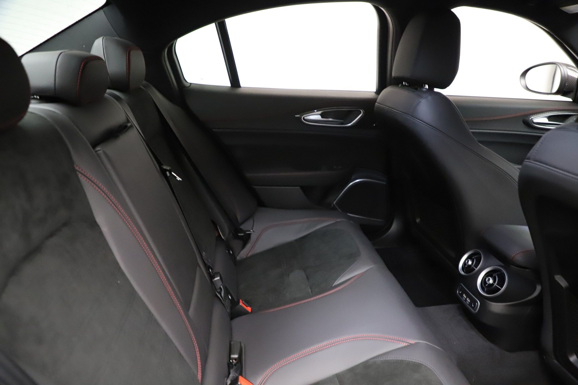 New-2020-Alfa-Romeo-Giulia-Quadrifoglio