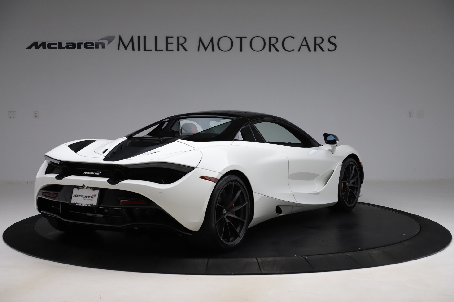 New-2020-McLaren-720S-Spider-Performance