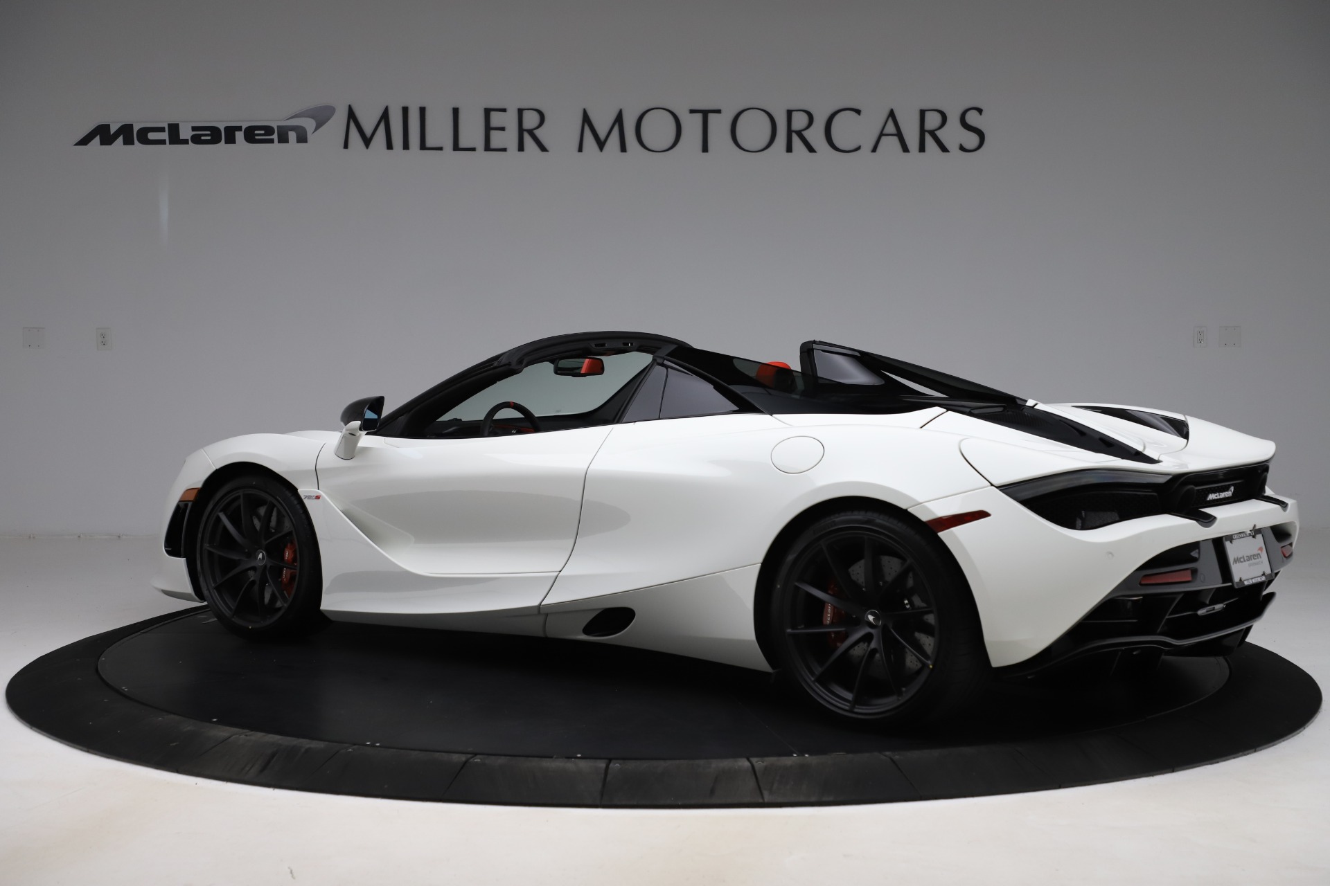 New-2020-McLaren-720S-Spider-Performance