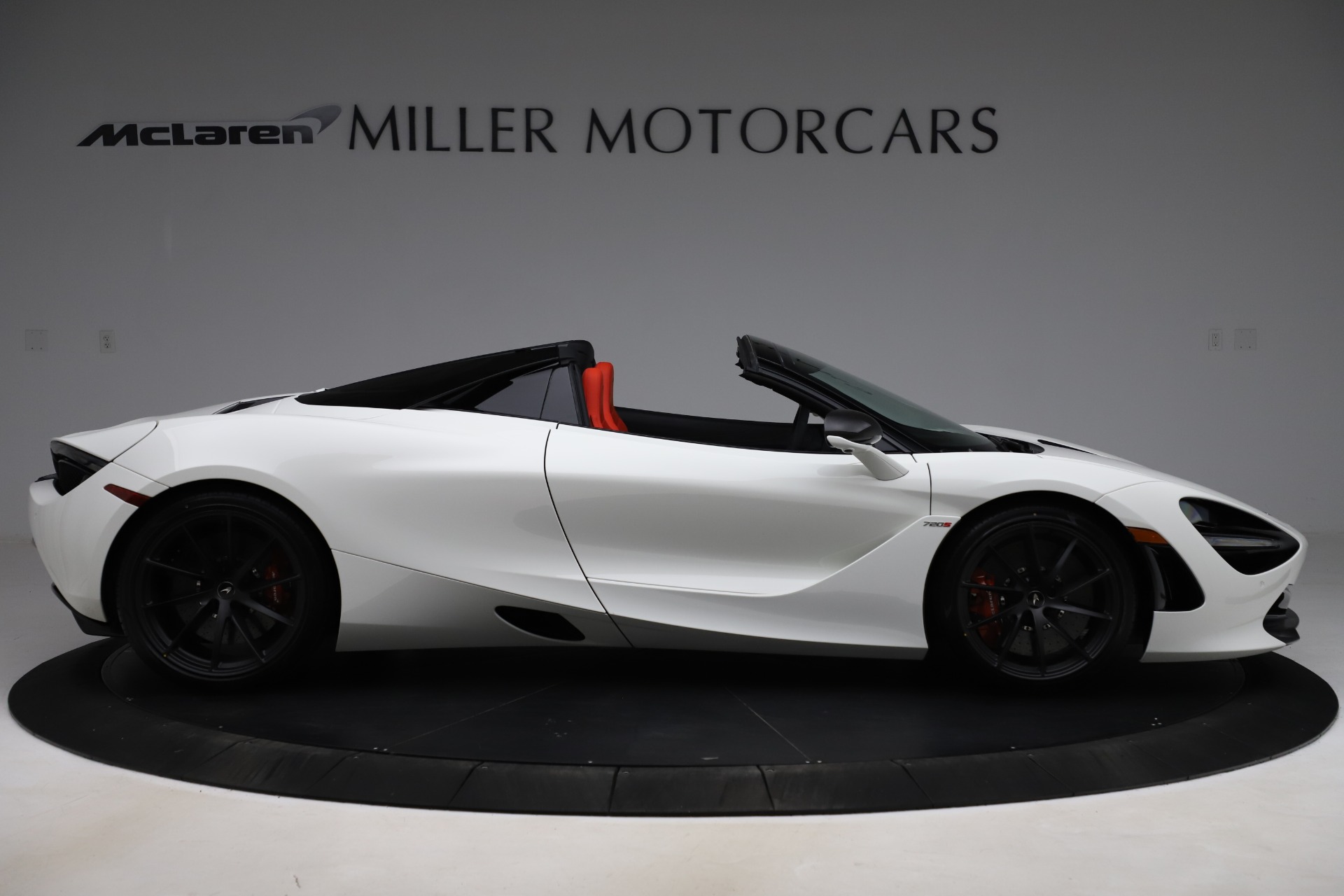 New-2020-McLaren-720S-Spider-Performance