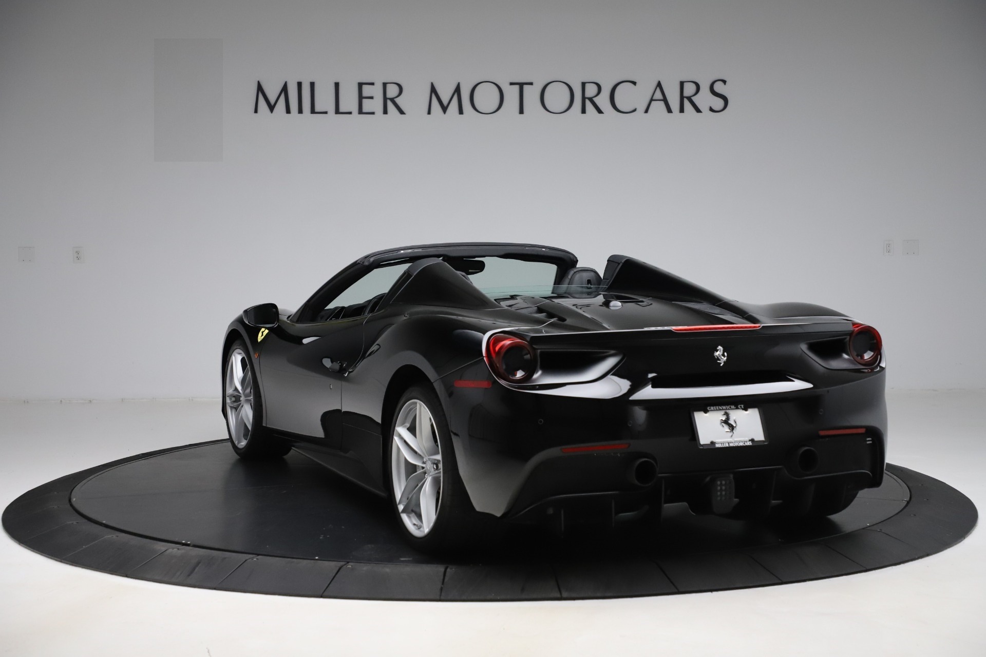 Used-2016-Ferrari-488-Spider