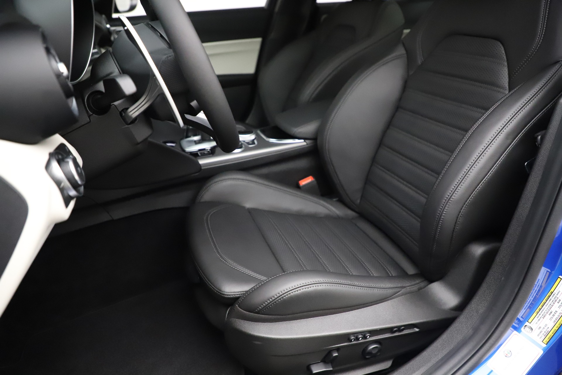 New-2020-Alfa-Romeo-Giulia-Ti-Sport-Q4