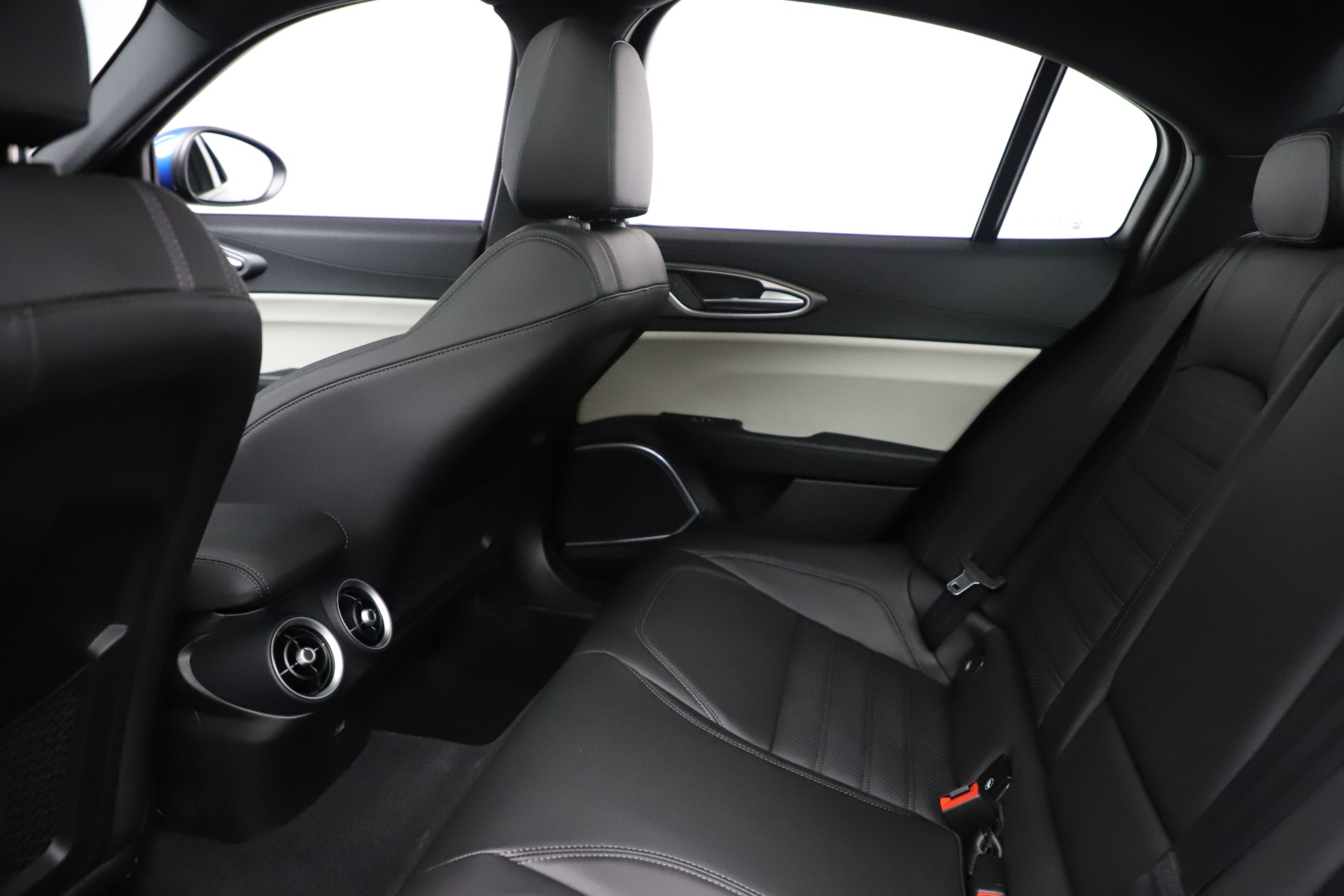 New-2020-Alfa-Romeo-Giulia-Ti-Sport-Q4