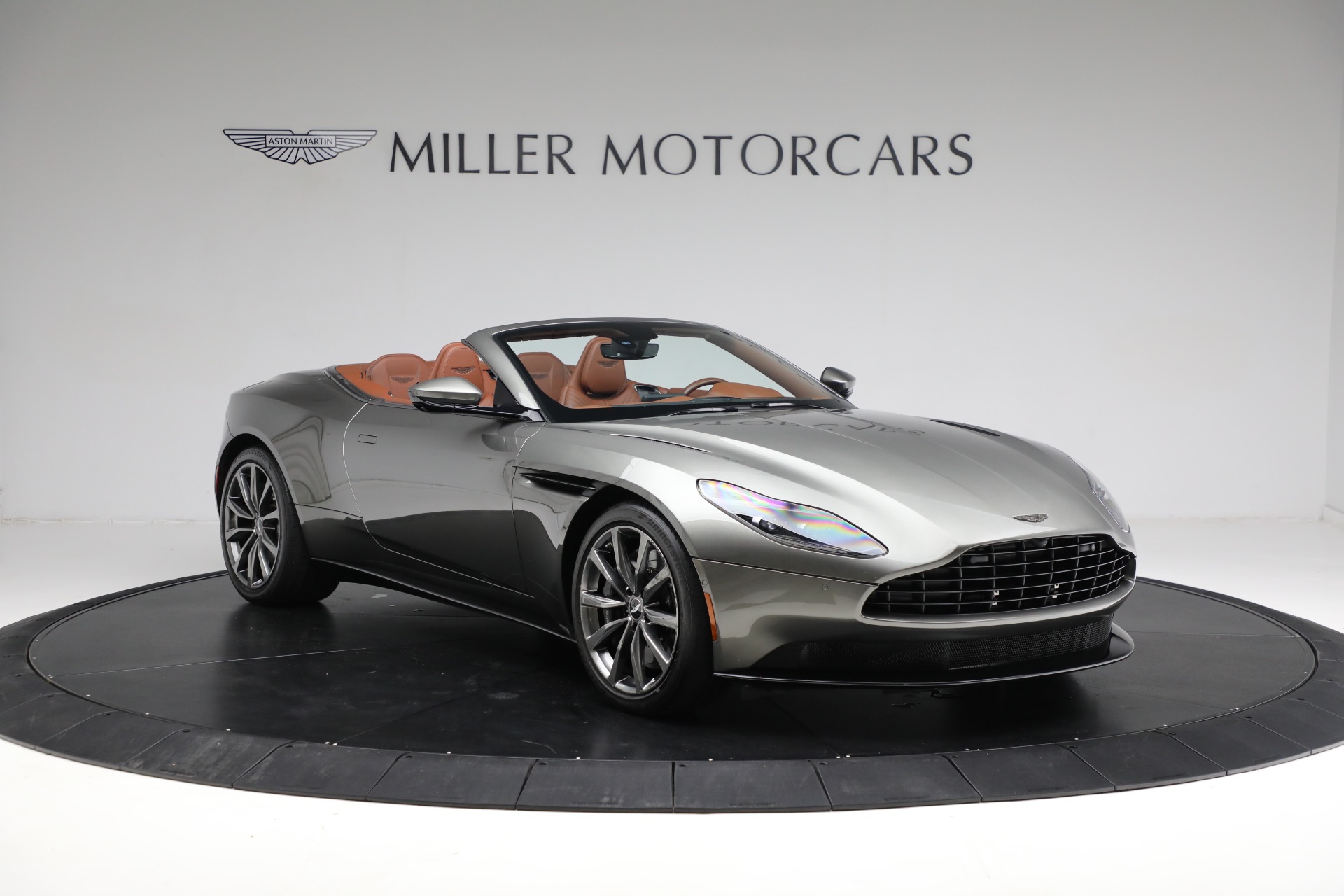 Used-2020-Aston-Martin-DB11-Volante-Convertible