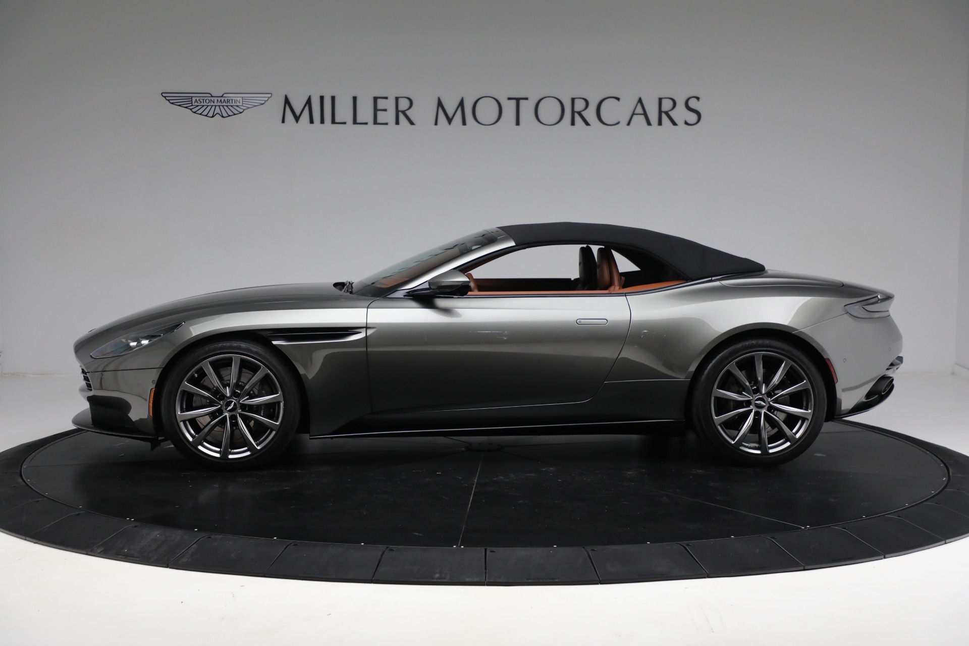 Used-2020-Aston-Martin-DB11-Volante-Convertible
