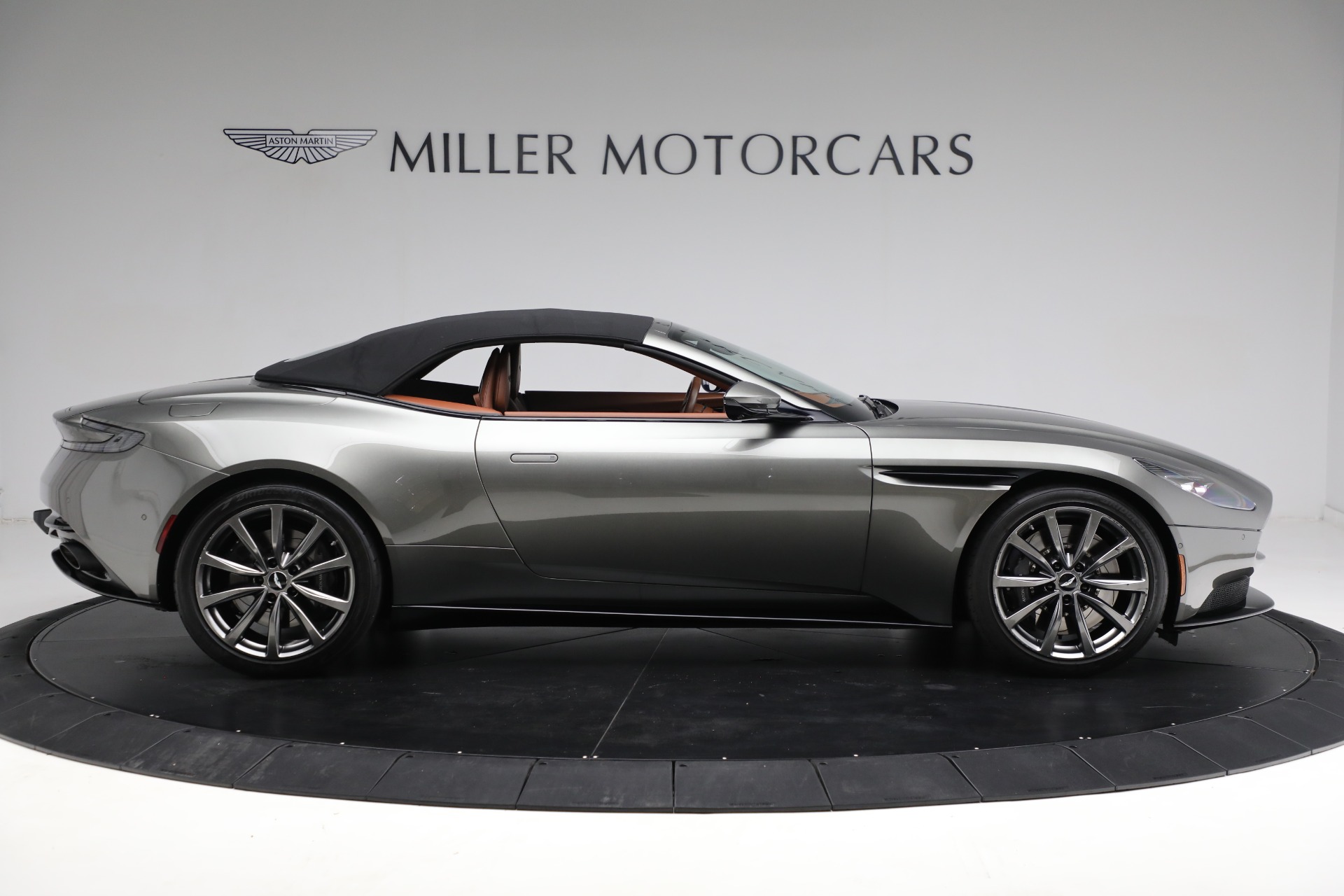 Used-2020-Aston-Martin-DB11-Volante-Convertible