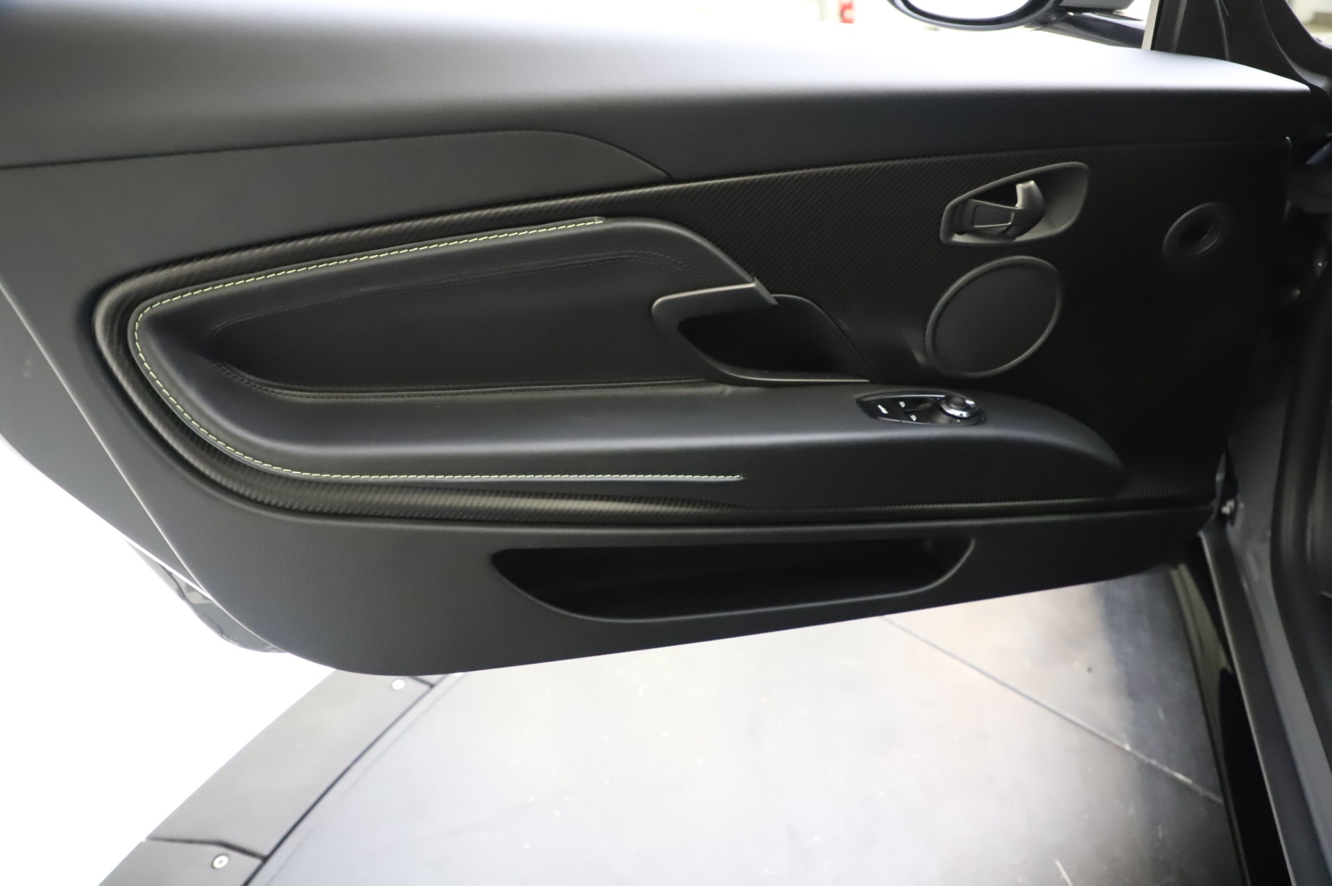 Used-2020-Aston-Martin-DB11-V12-AMR-Coupe