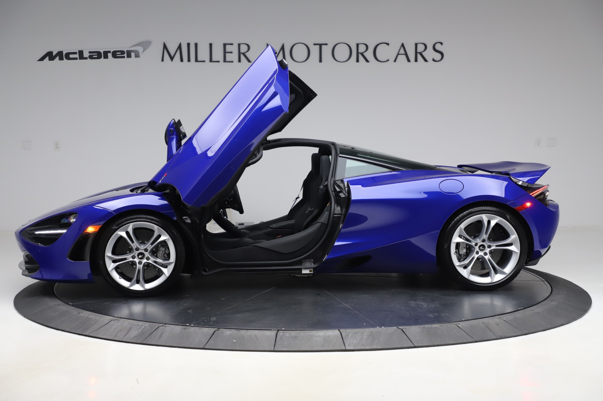 Used-2020-McLaren-720S-Performance