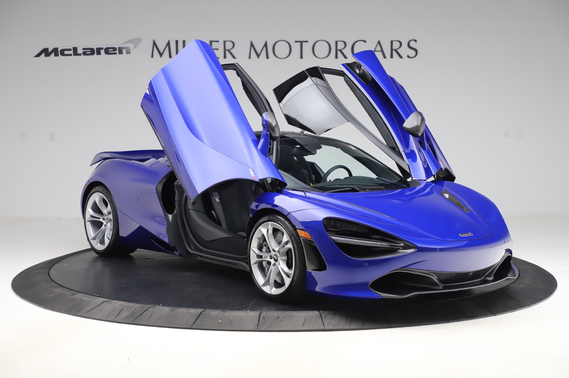 Used-2020-McLaren-720S-Performance