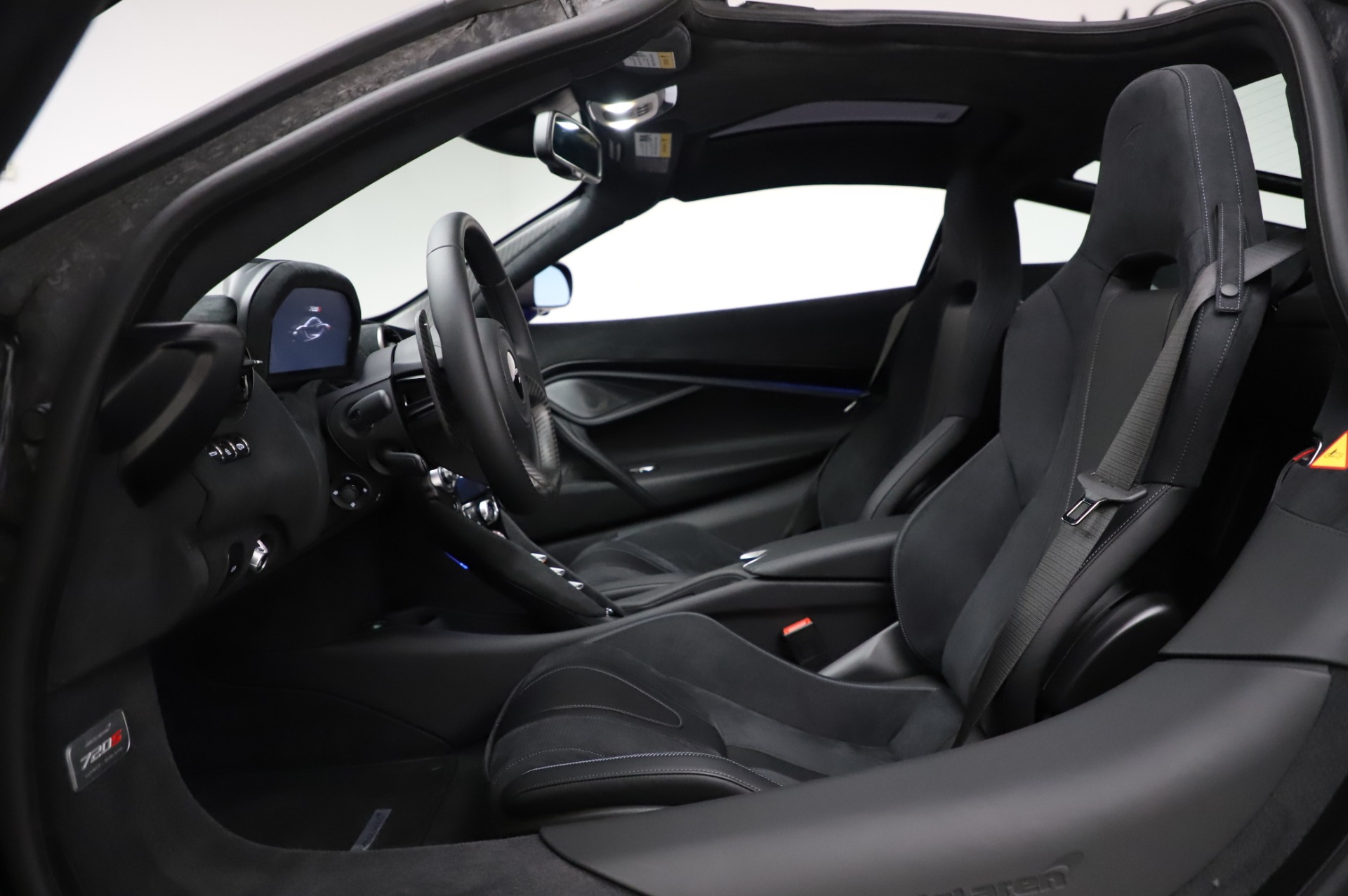 Used-2020-McLaren-720S-Performance