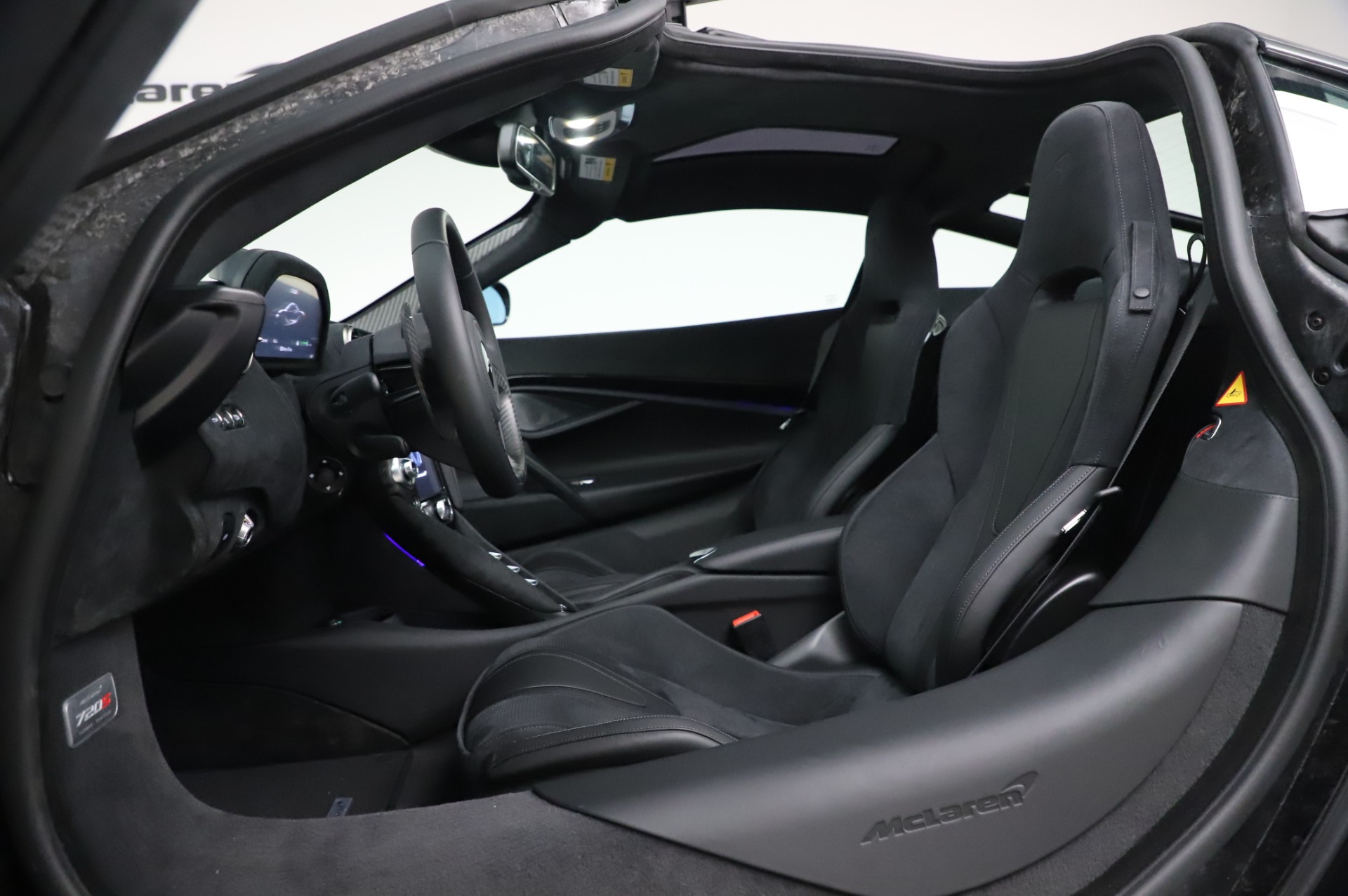 New-2020-McLaren-720S-Performance