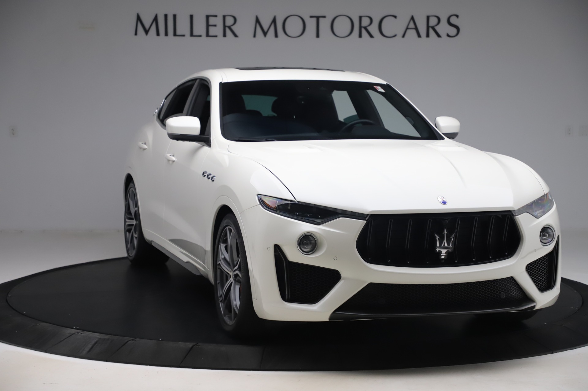 Used-2019-Maserati-Levante-Trofeo