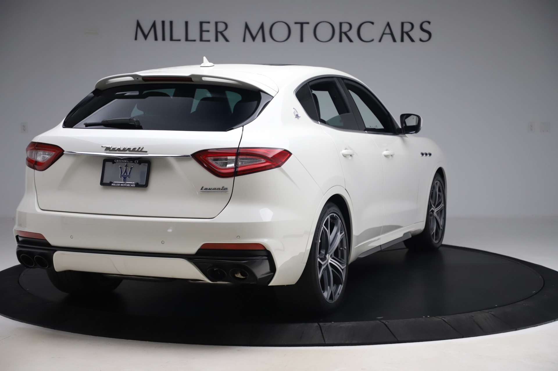 Used-2019-Maserati-Levante-Trofeo
