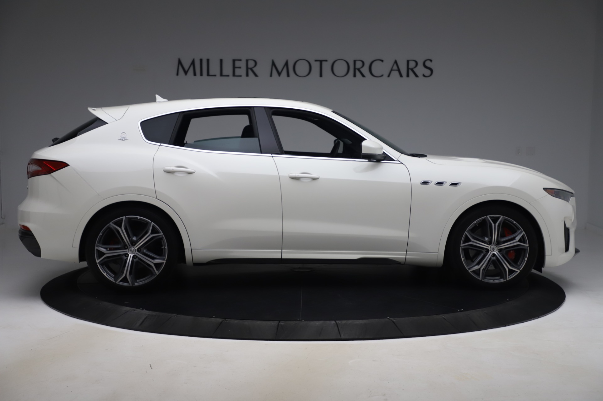 Used-2019-Maserati-Levante-Trofeo
