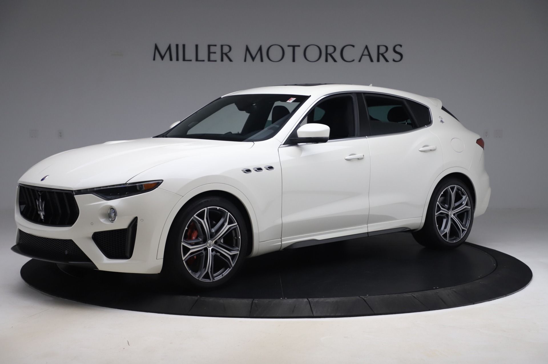 Used-2019-Maserati-Levante-Trofeo