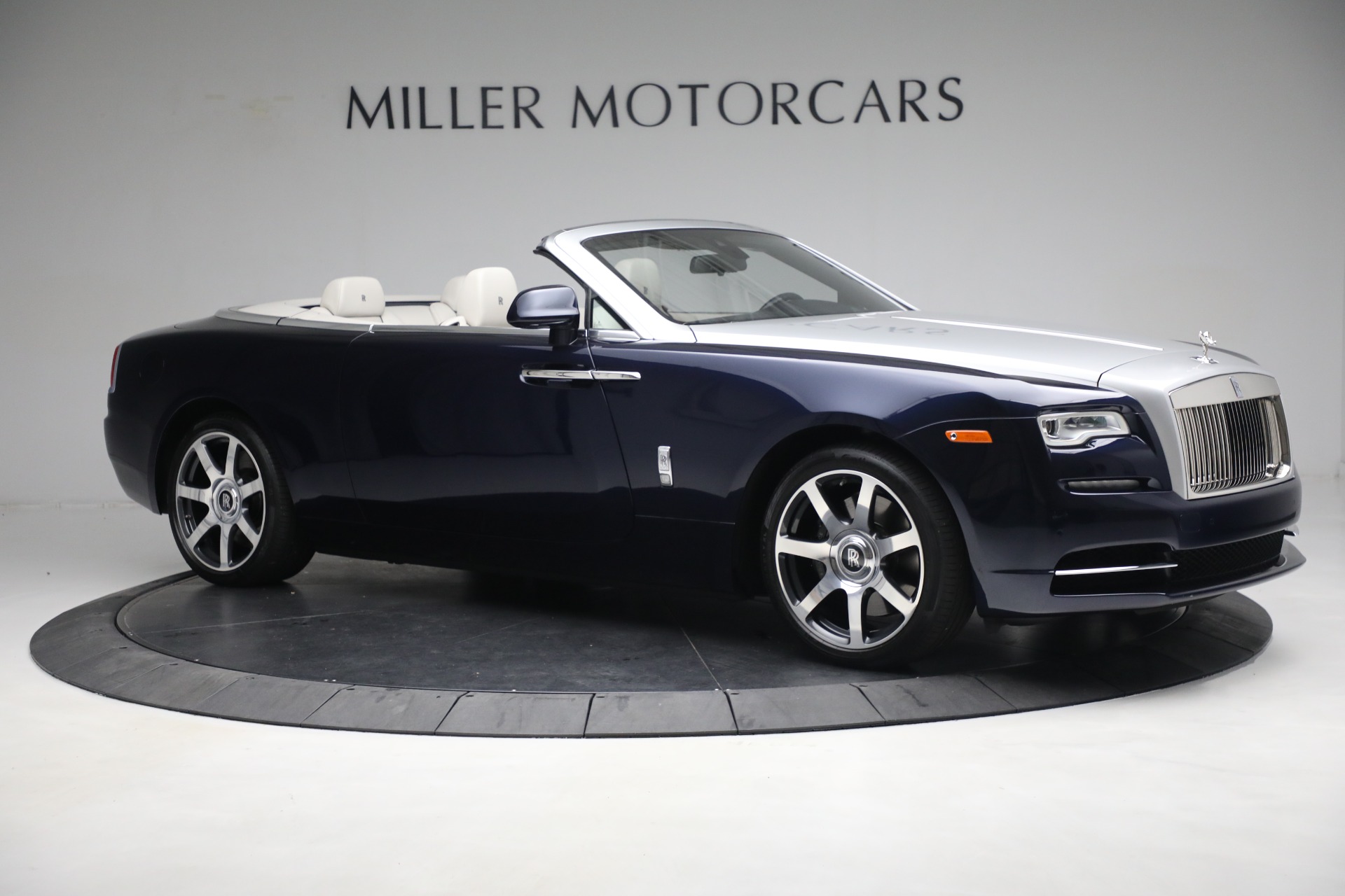 Used-2017-Rolls-Royce-Dawn