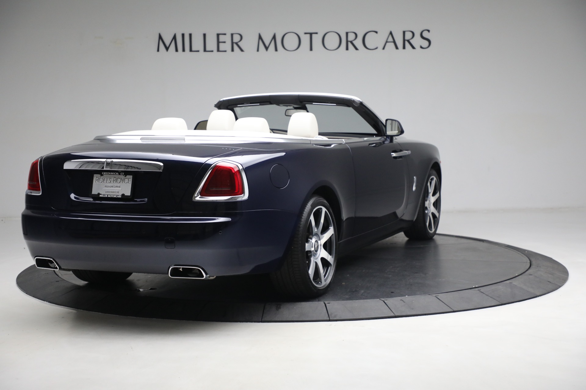 Used-2017-Rolls-Royce-Dawn