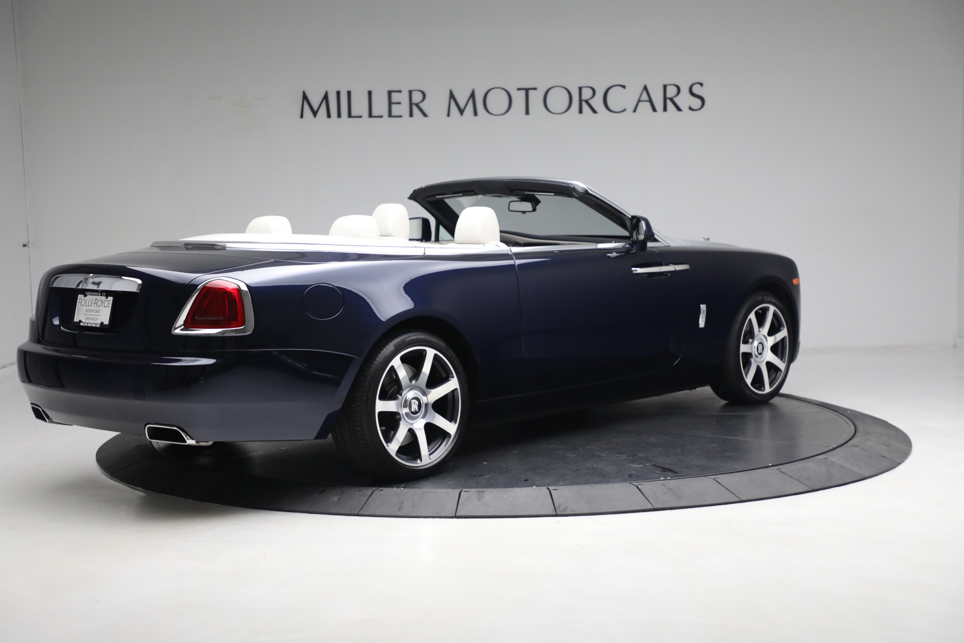 Used-2017-Rolls-Royce-Dawn