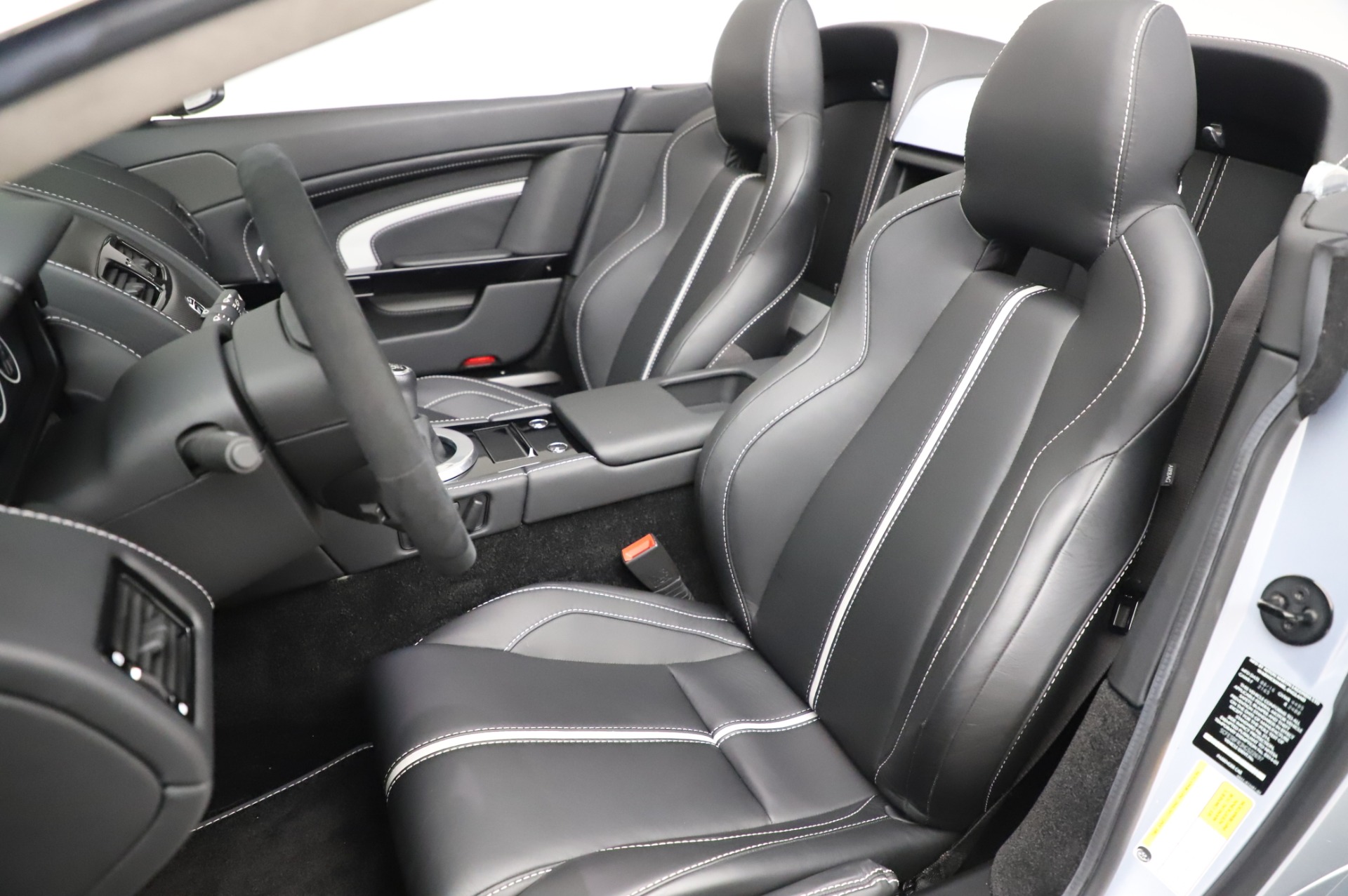 Used-2017-Aston-Martin-V12-Vantage-S-Roadster