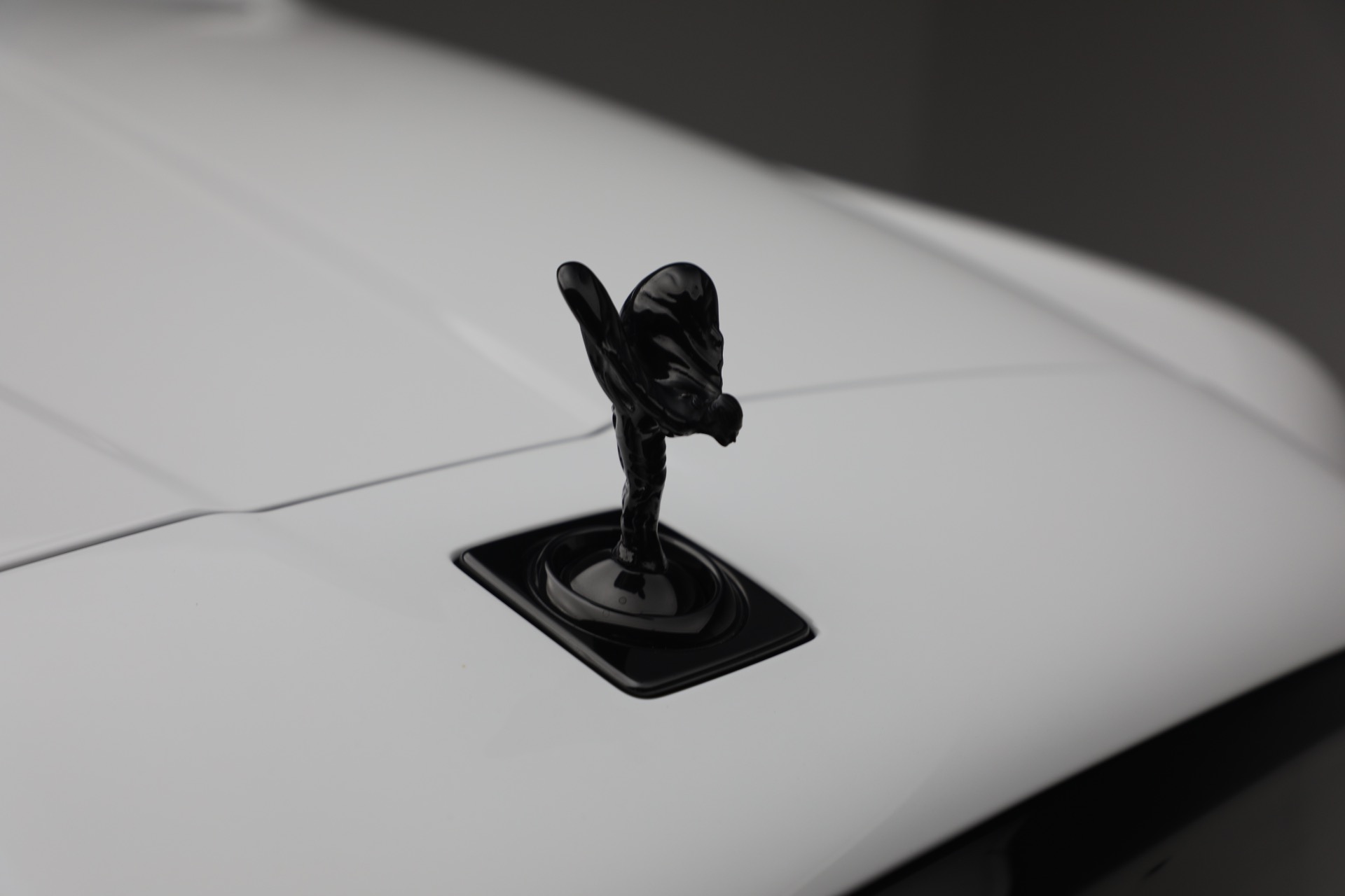 Used-2020-Rolls-Royce-Cullinan-Black-Badge
