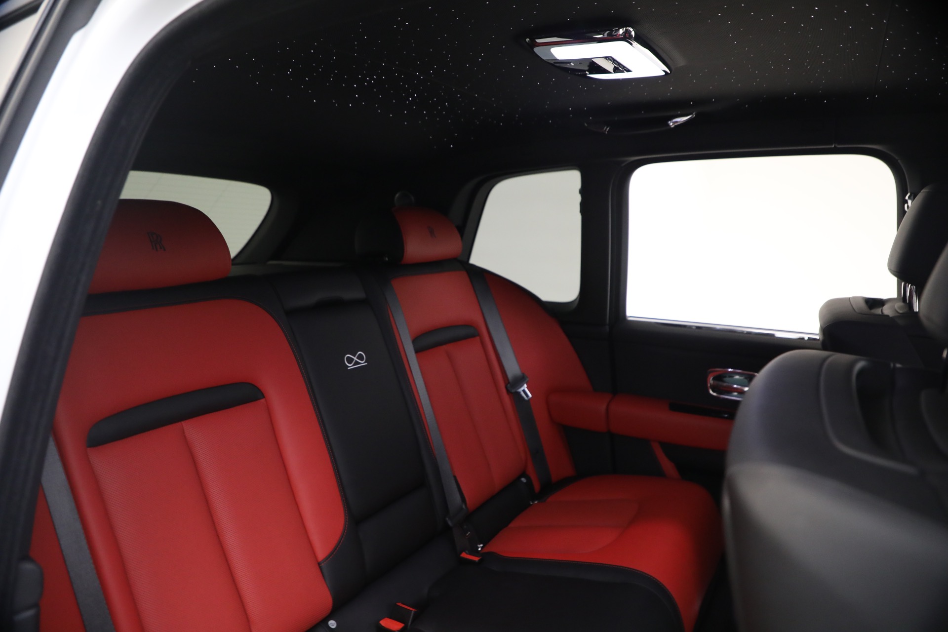 Used-2020-Rolls-Royce-Cullinan-Black-Badge