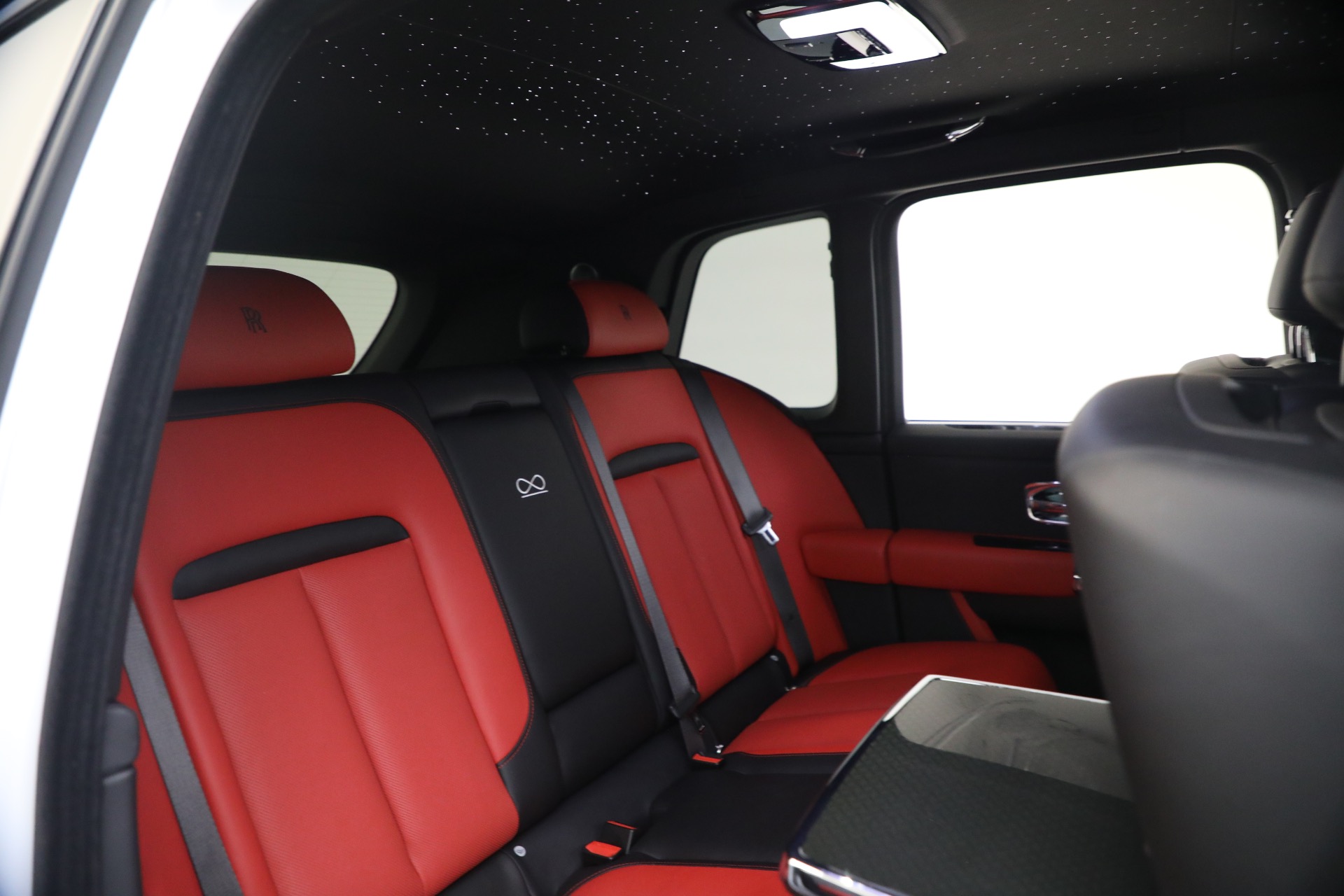 Used-2020-Rolls-Royce-Cullinan-Black-Badge