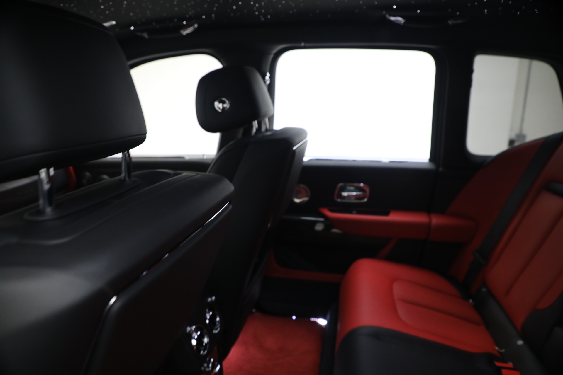 Used-2020-Rolls-Royce-Cullinan-Black-Badge