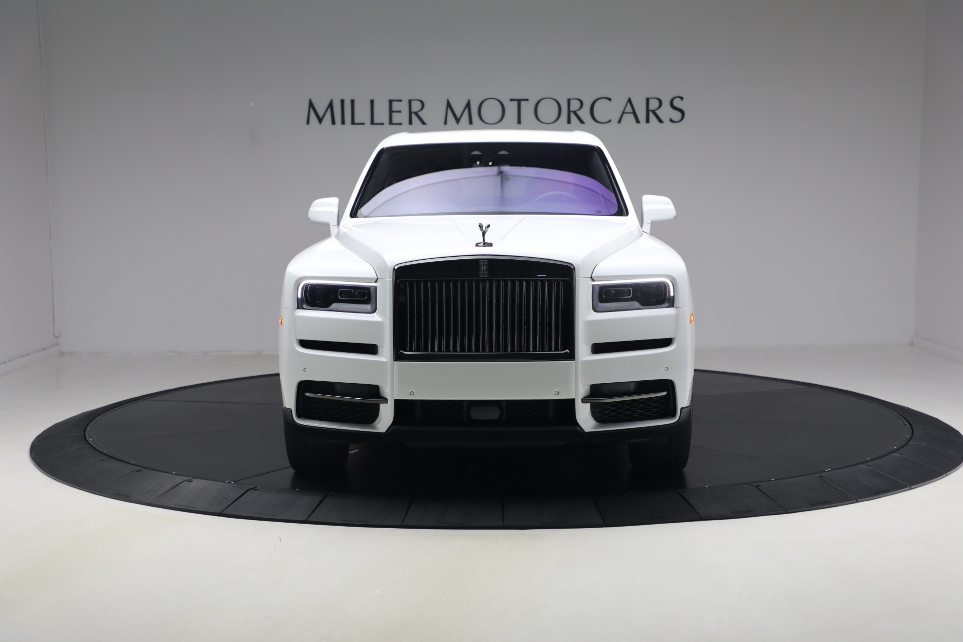 Used-2020-Rolls-Royce-Cullinan-Black-Badge
