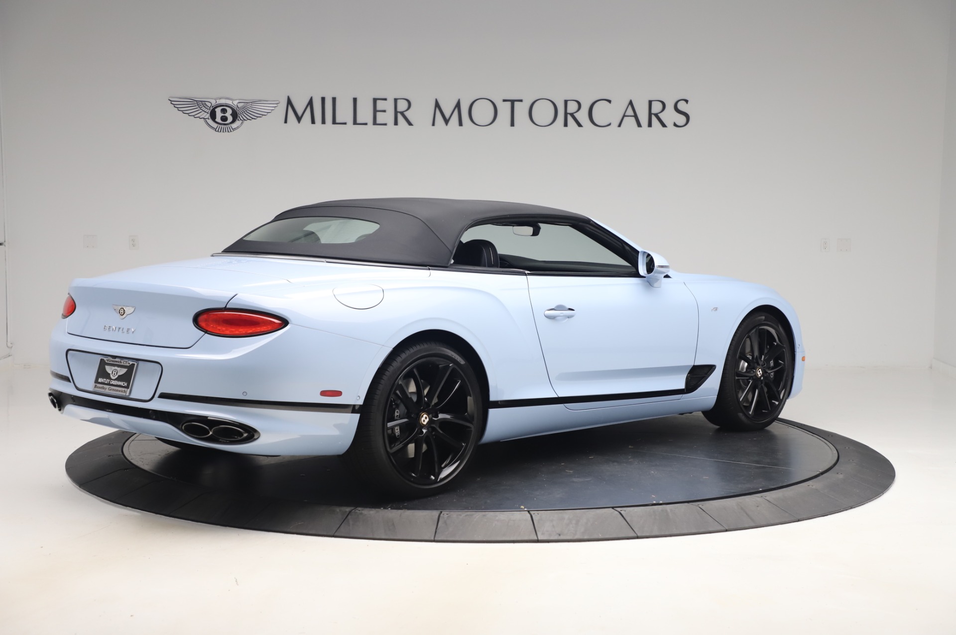 Used-2020-Bentley-Continental-GTC-V8