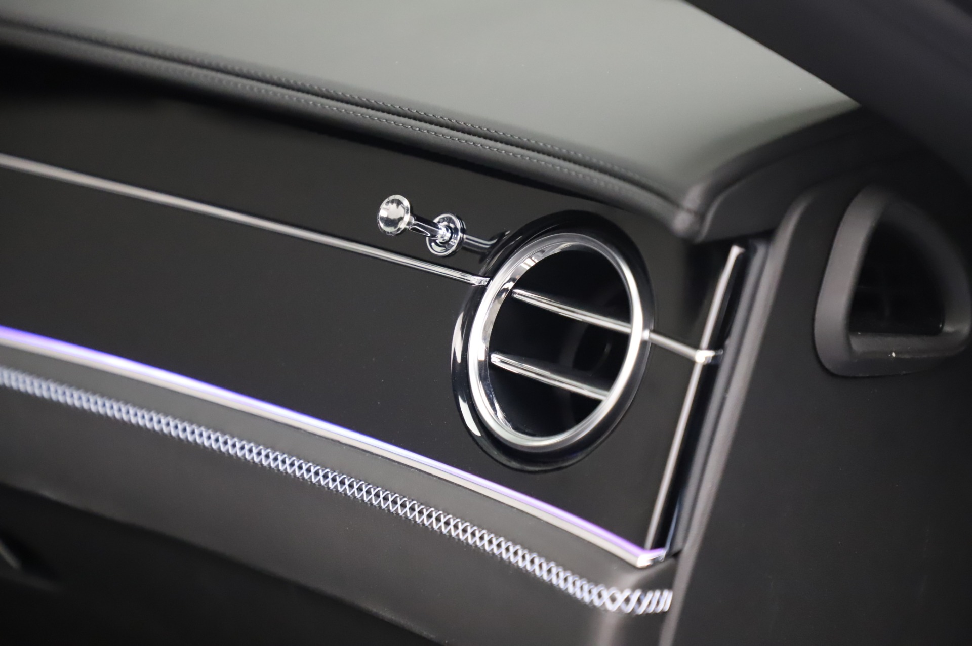 Used-2020-Bentley-Continental-GTC-V8