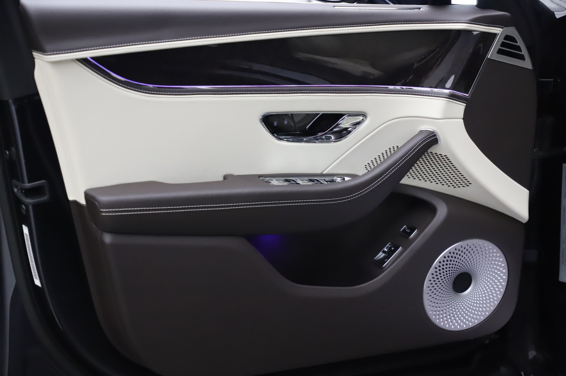 New-2020-Bentley-Flying-Spur-W12