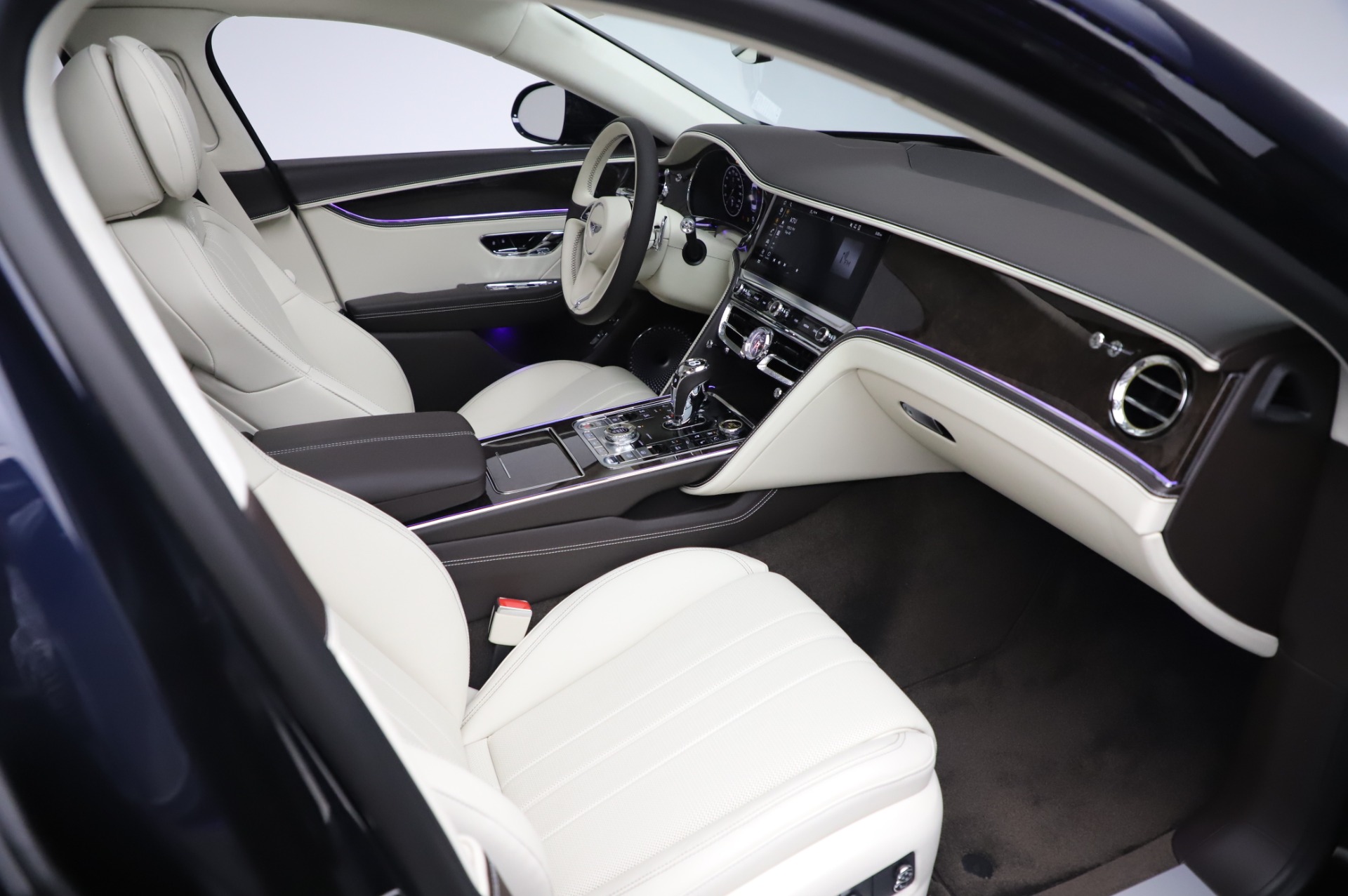 New-2020-Bentley-Flying-Spur-W12