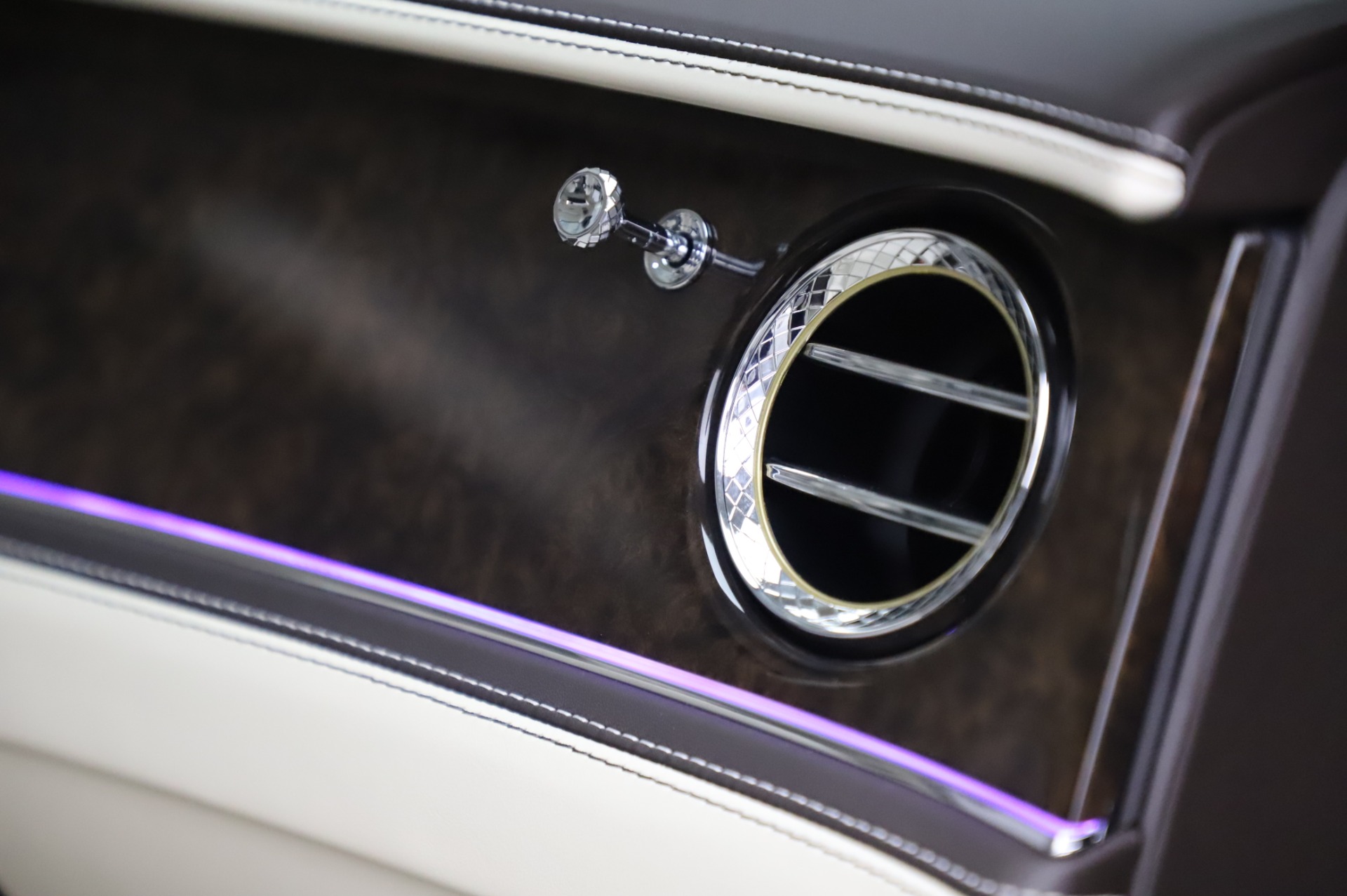 New-2020-Bentley-Flying-Spur-W12