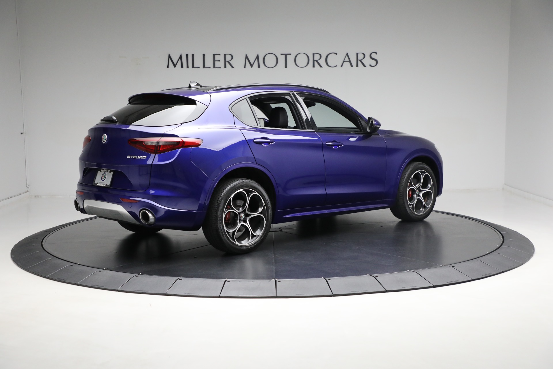 Used-2020-Alfa-Romeo-Stelvio-Ti-Sport-Q4
