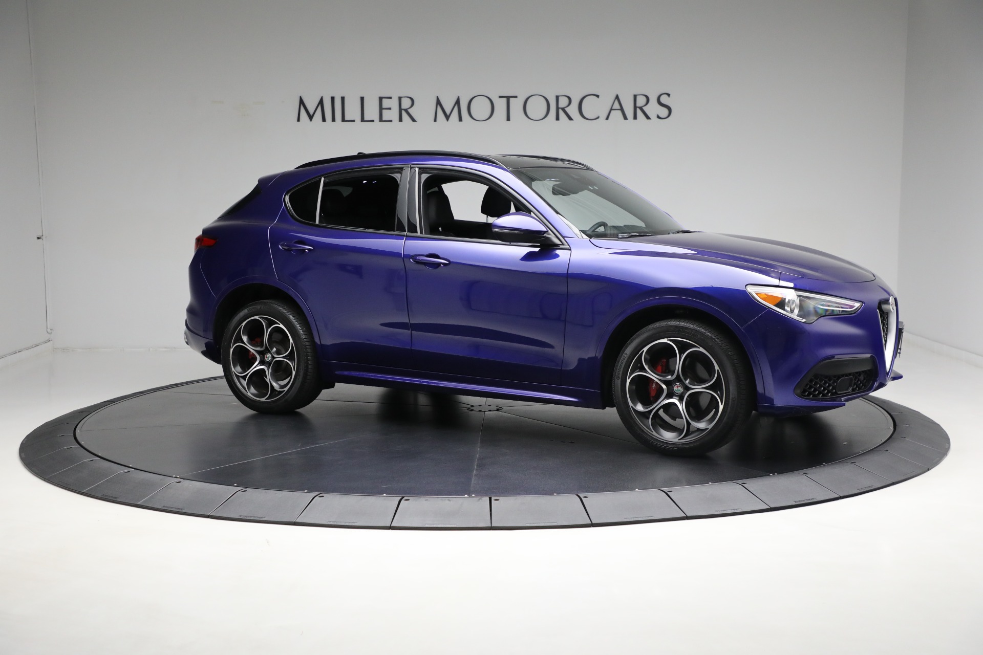 Used-2020-Alfa-Romeo-Stelvio-Ti-Sport-Q4