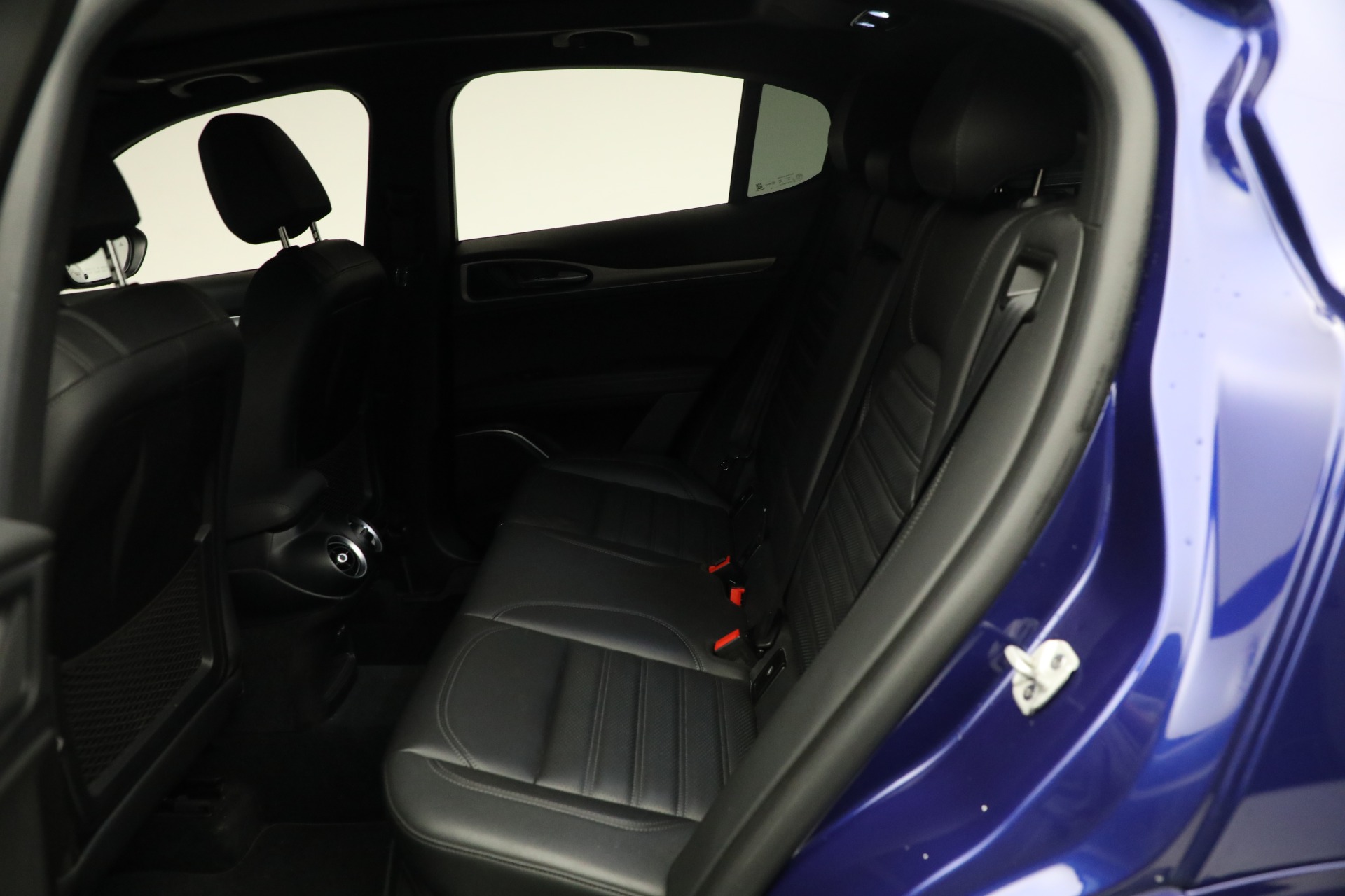 Used-2020-Alfa-Romeo-Stelvio-Ti-Sport-Q4