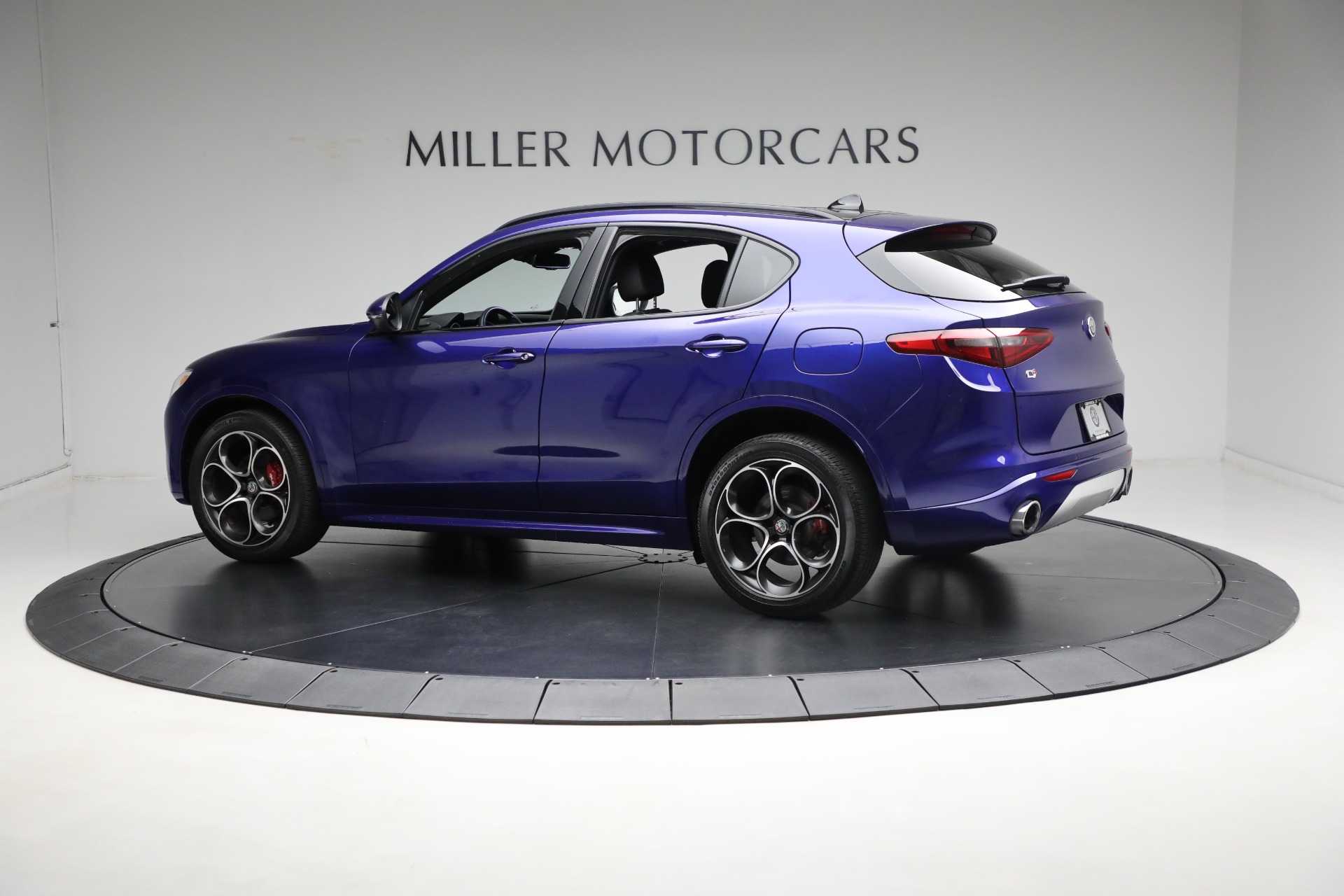 Used-2020-Alfa-Romeo-Stelvio-Ti-Sport-Q4