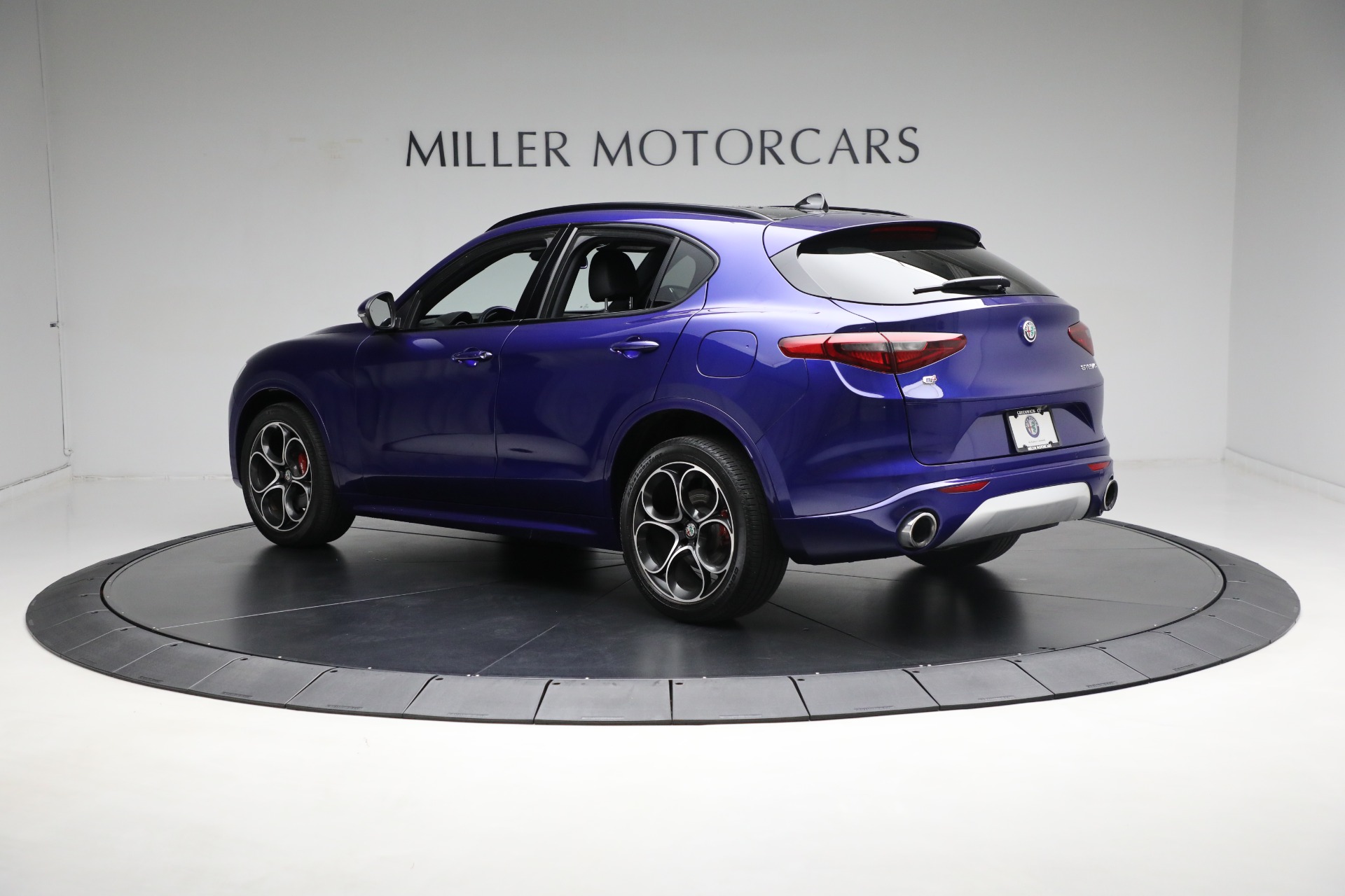 Used-2020-Alfa-Romeo-Stelvio-Ti-Sport-Q4